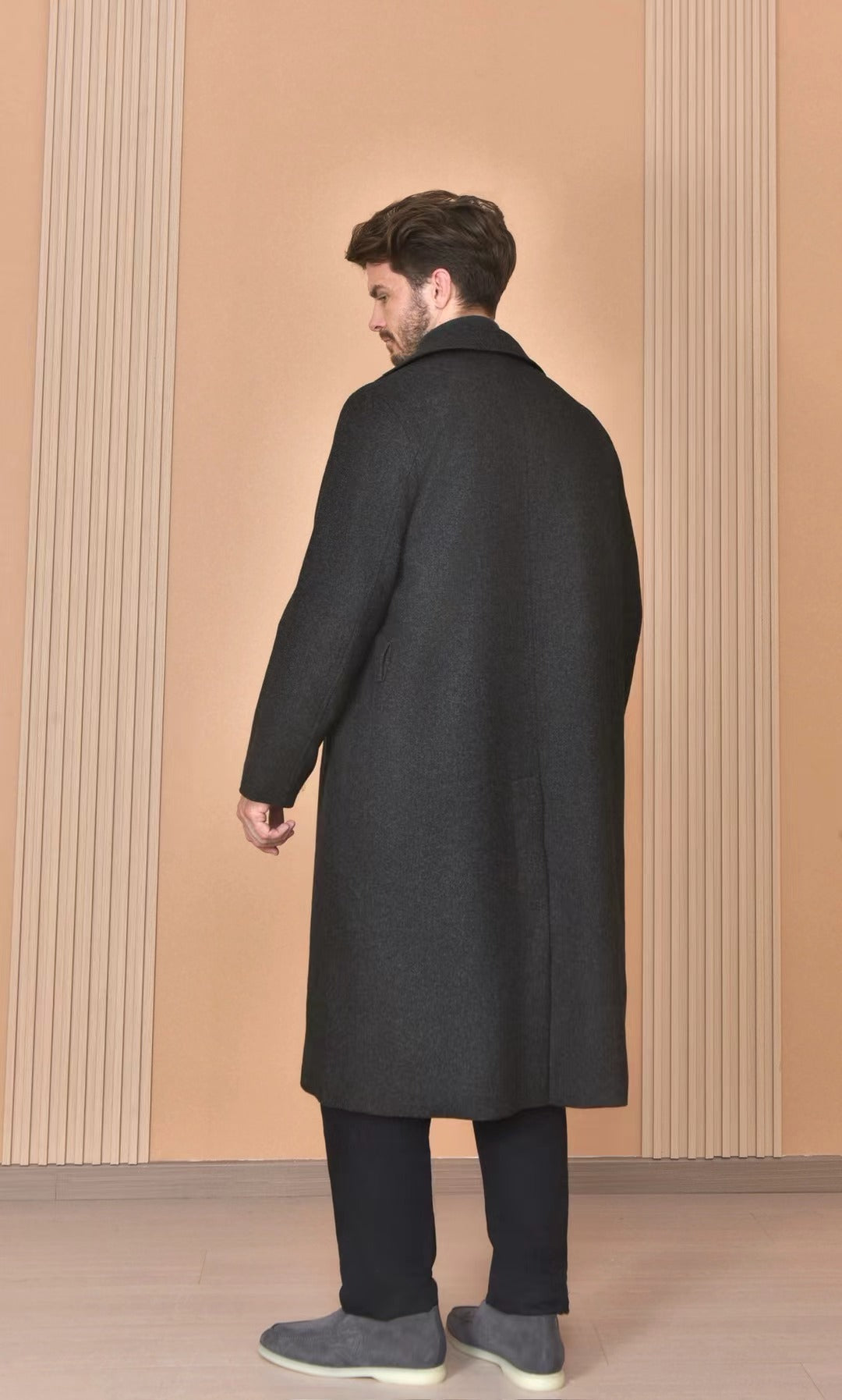 Loro Piana Mantel in Schwarz – Eleganter Langer Wintermantel