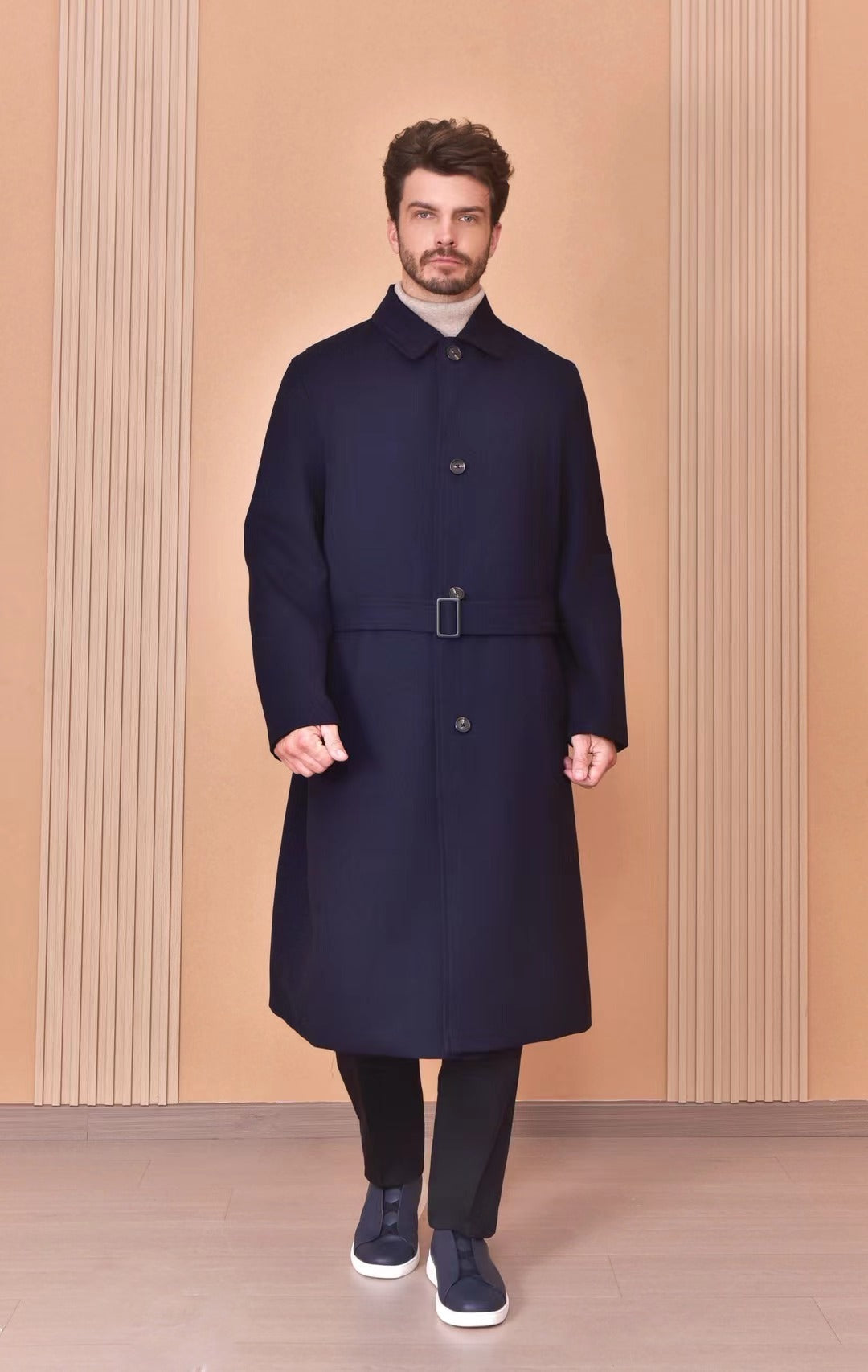 Loro Piana Mantel in Dunkelblau – Eleganter Woll-Look