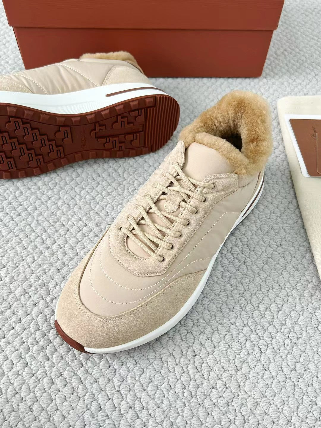 Loro Piana – Sneaker aus Wildleder und Leder mit Kaschmirfutter in Beige Herren
