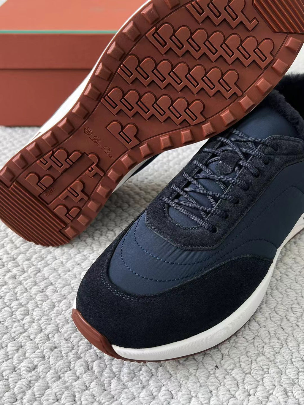 Loro Piana – Sneaker aus Wildleder und Stoff mit Kaschmirfutter in Dunkelblau Herren