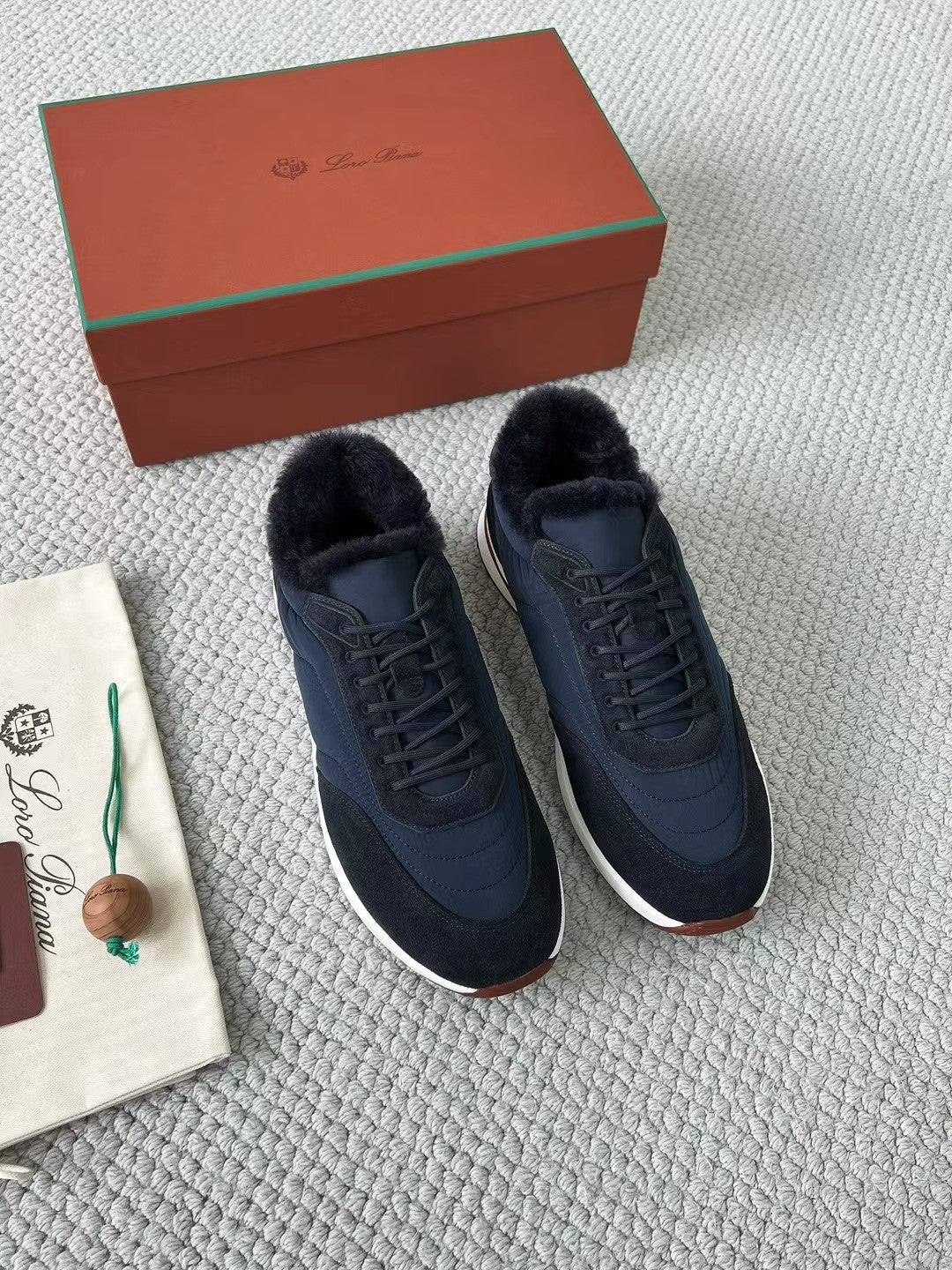 Loro Piana – Sneaker aus Wildleder und Stoff mit Kaschmirfutter in Dunkelblau Herren