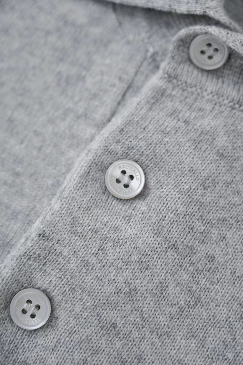 Stefano Ricci – Langarm-Polo-Pullover aus Kaschmir in Hellgrau Herren