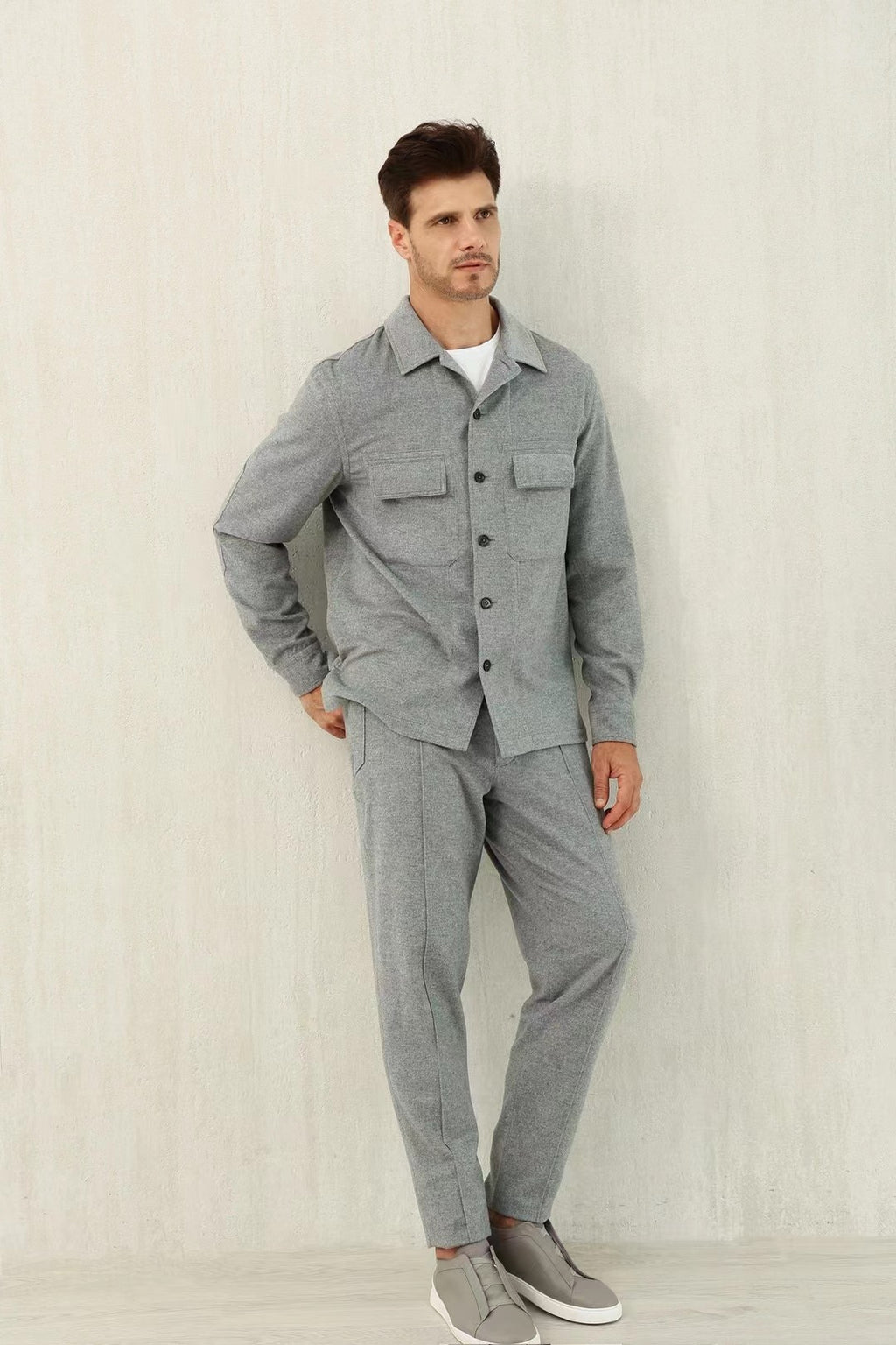 Loro Piana Overshirt in Hellgrau – Weicher, mitteldicker Stoff