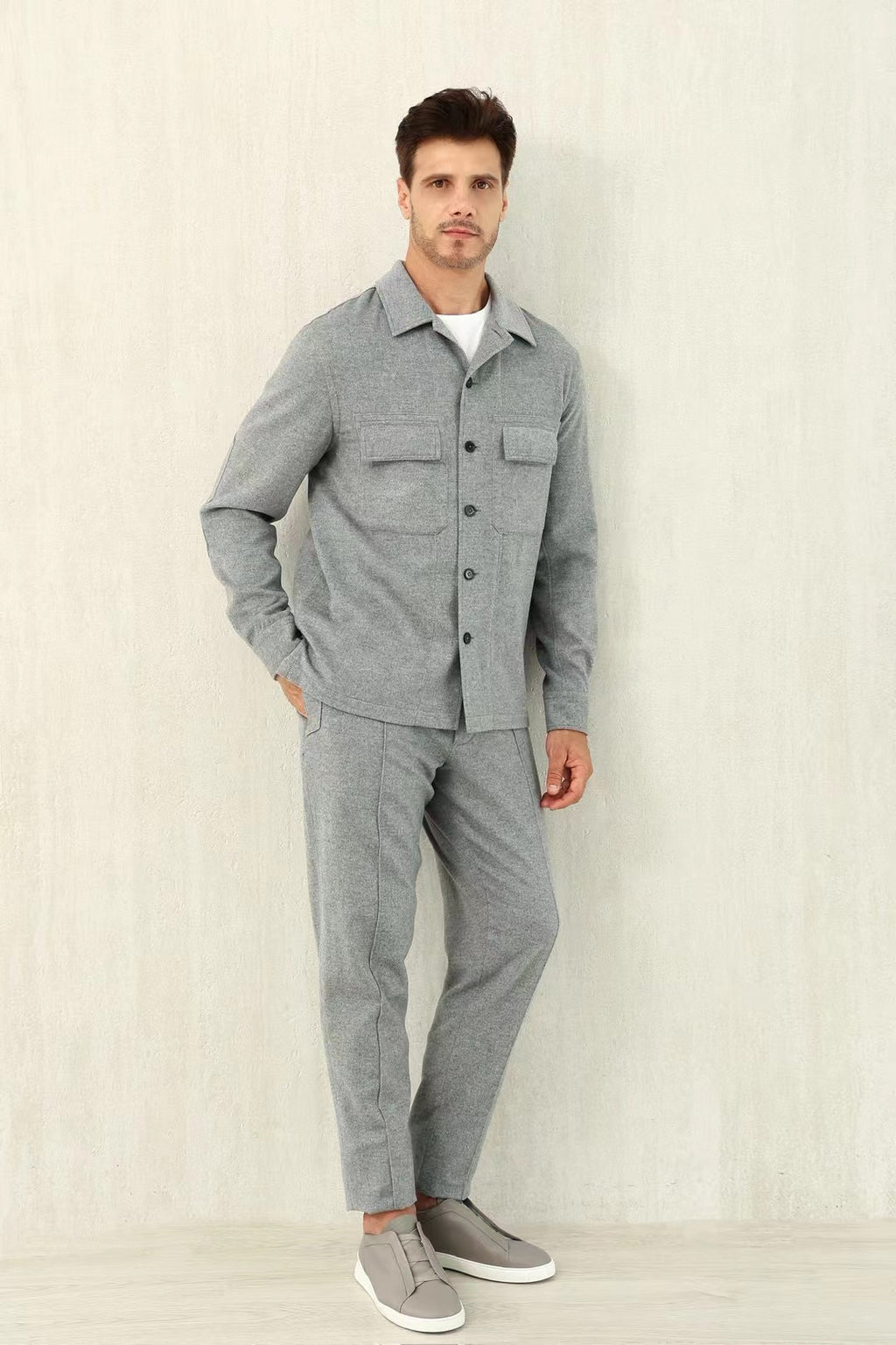 Loro Piana Overshirt in Grau – Weicher, mitteldicker Stoff