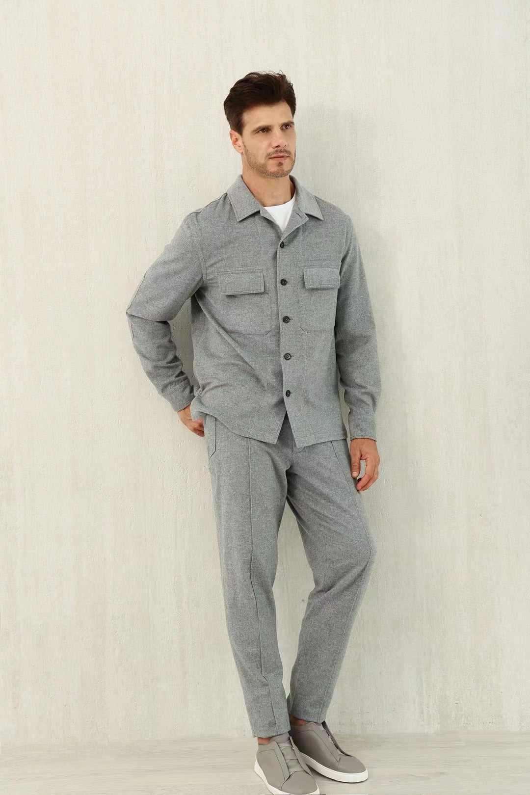 Loro Piana Overshirt in Grau – Weicher, mitteldicker Stoff