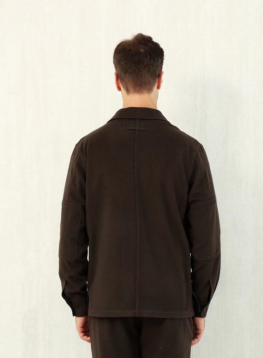 Loro Piana – Overshirt, Hose und Slip-On-Sneaker in Braun & Schwarz Herren