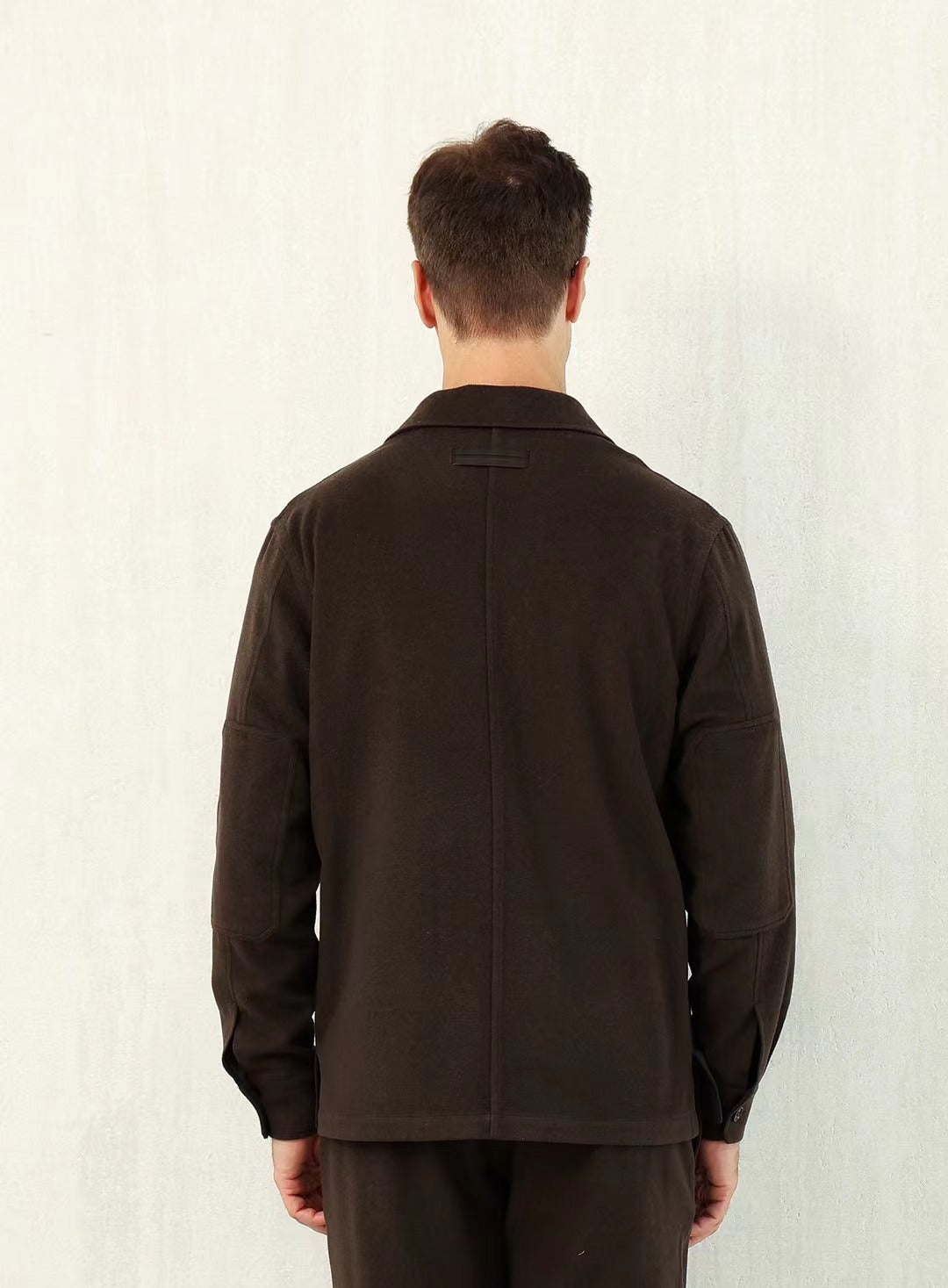 Loro Piana – Overshirt, Hose und Slip-On-Sneaker in Braun & Schwarz Herren