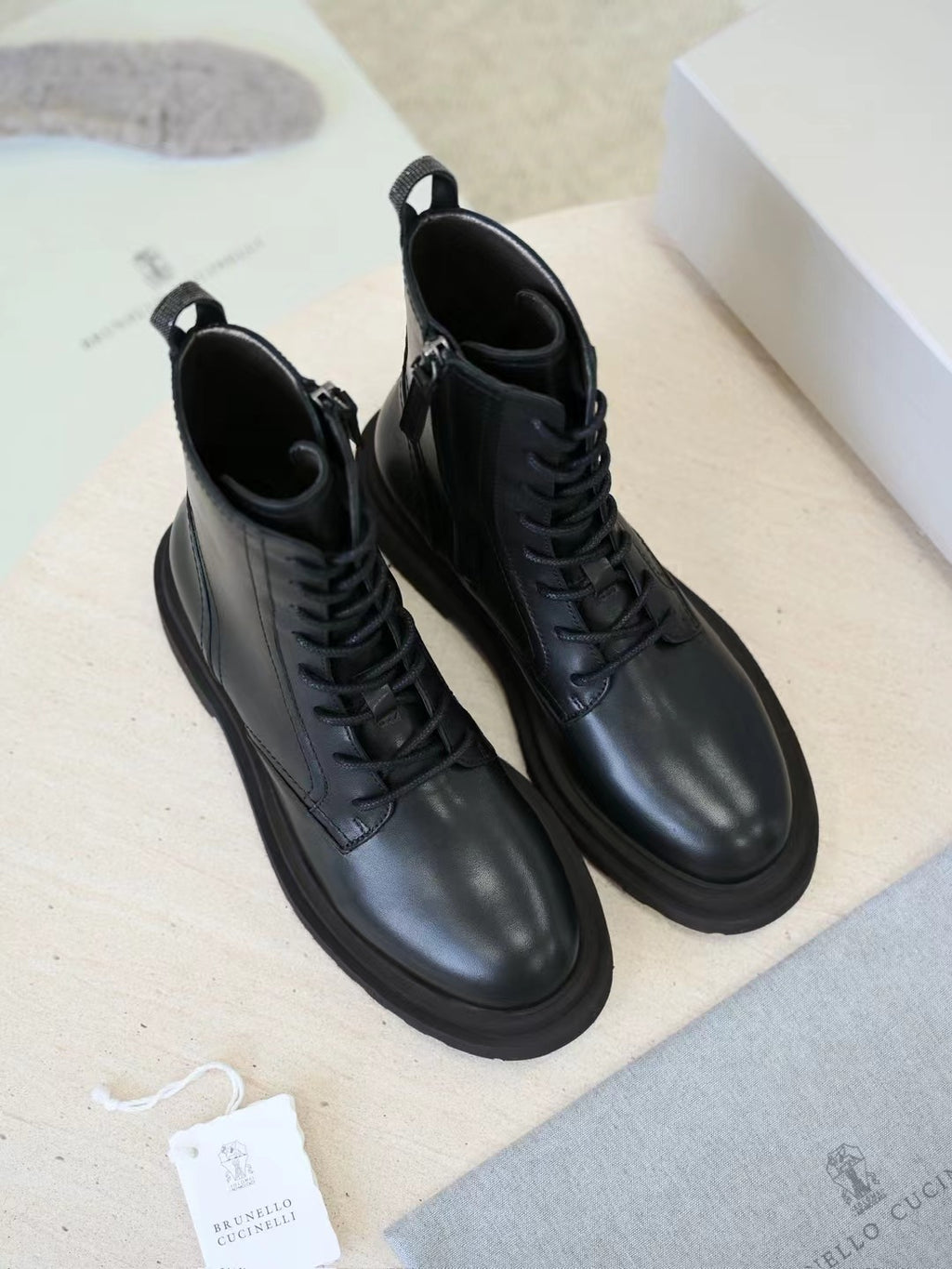 Brunello Cucinelli Herren-Stiefeletten aus Leder in Schwarz