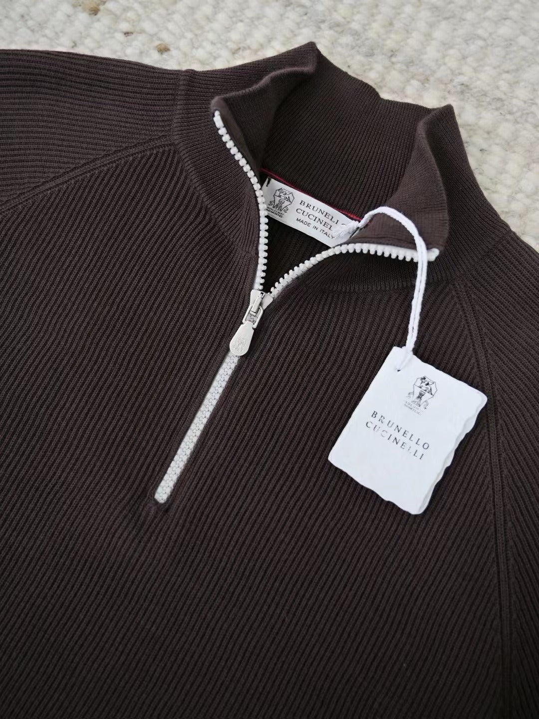 Brunello Cucinelli Viertelreissverschluss-Pullover aus Baumwolle in Dunkelbraun