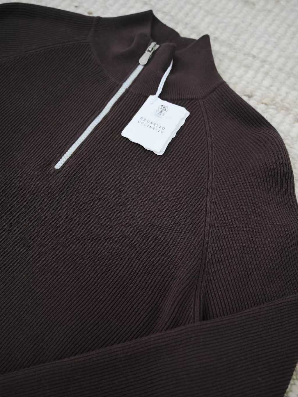 Brunello Cucinelli Viertelreissverschluss-Pullover aus Baumwolle in Dunkelbraun