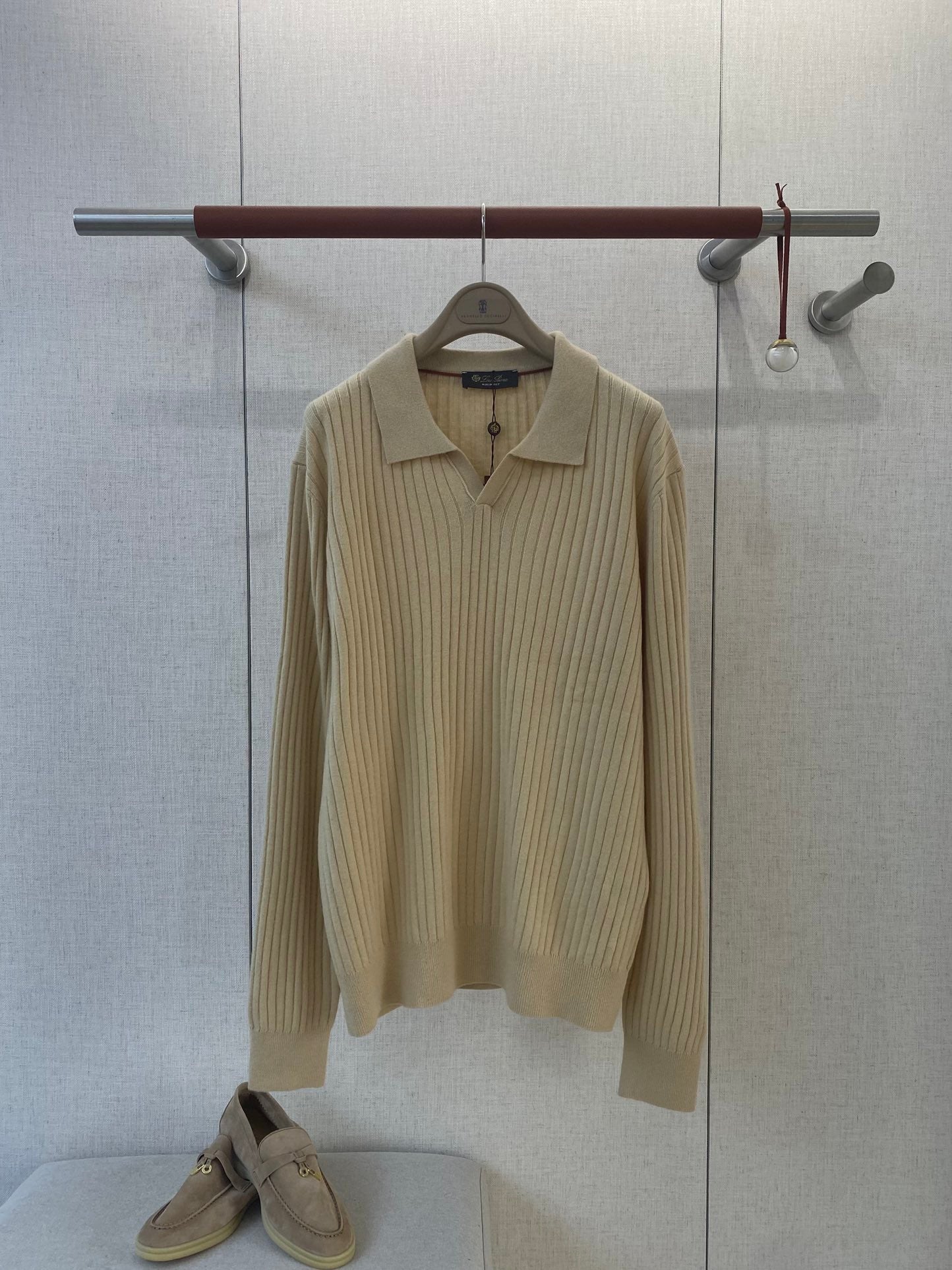 Lora Piana Polo-Strickpullover Beige – Premium Rippenstrick Weicher Longsleeve