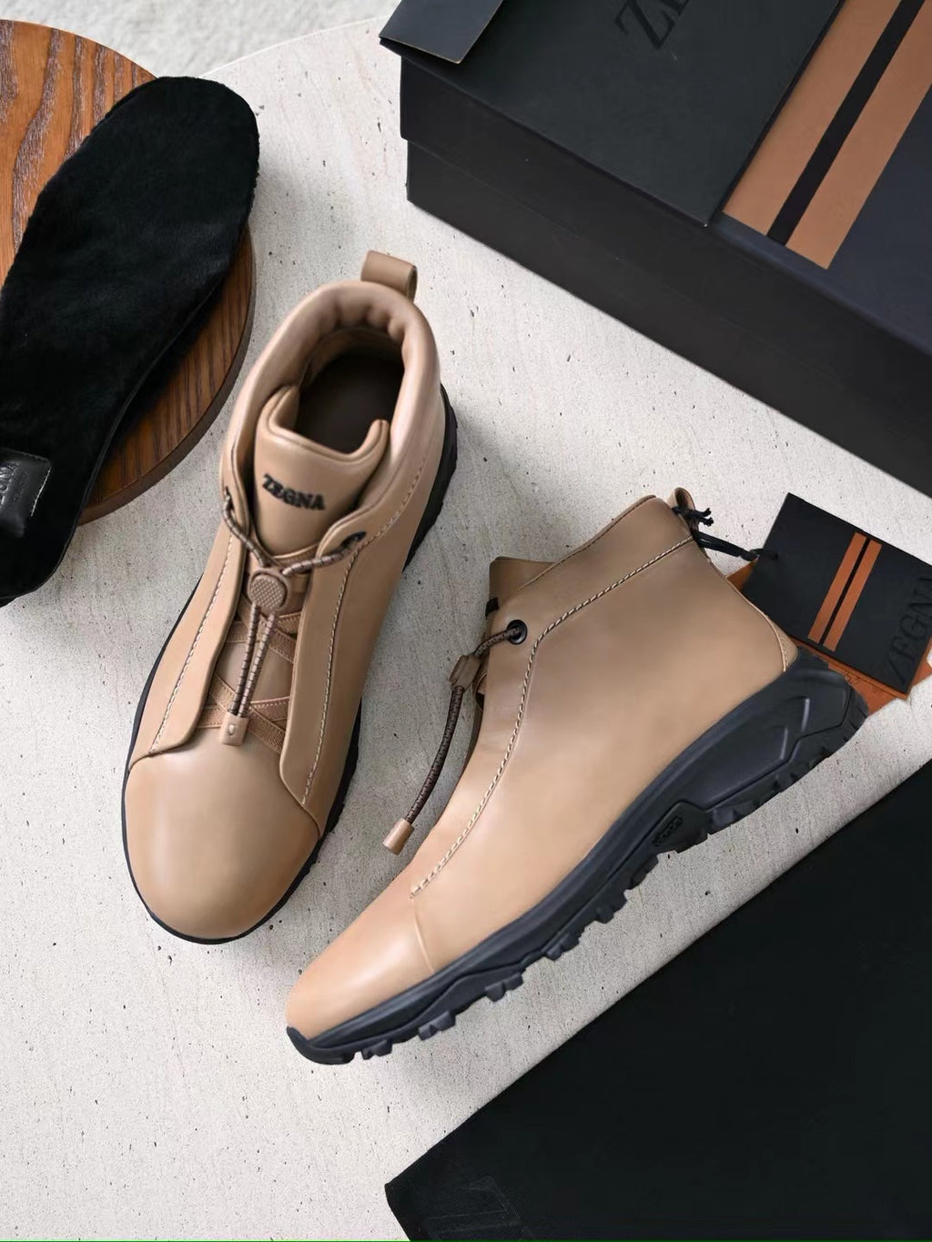 Zegna – Premium Leder Boots in Beige mit Trekking-Sohle