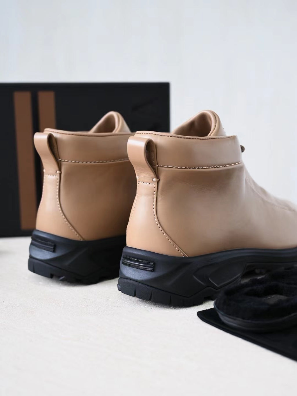 Zegna – Premium Leder Boots in Beige mit Trekking-Sohle
