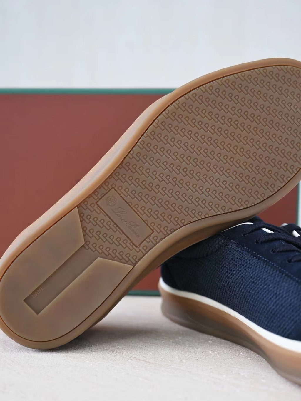 Loro Piana – Luxus Sneaker aus Wildleder & Strick in Dunkelblau