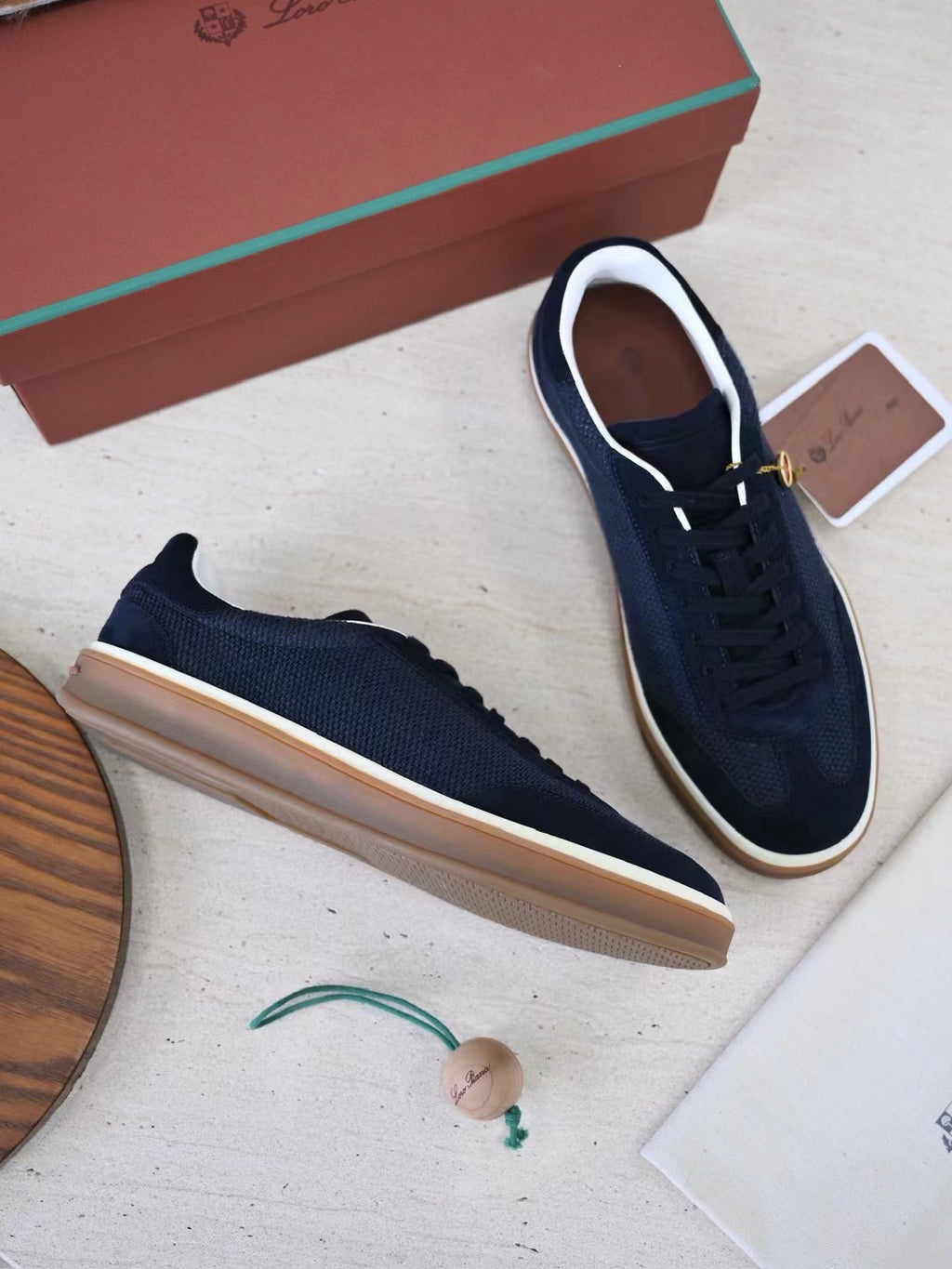 Loro Piana – Luxus Sneaker aus Wildleder & Strick in Dunkelblau