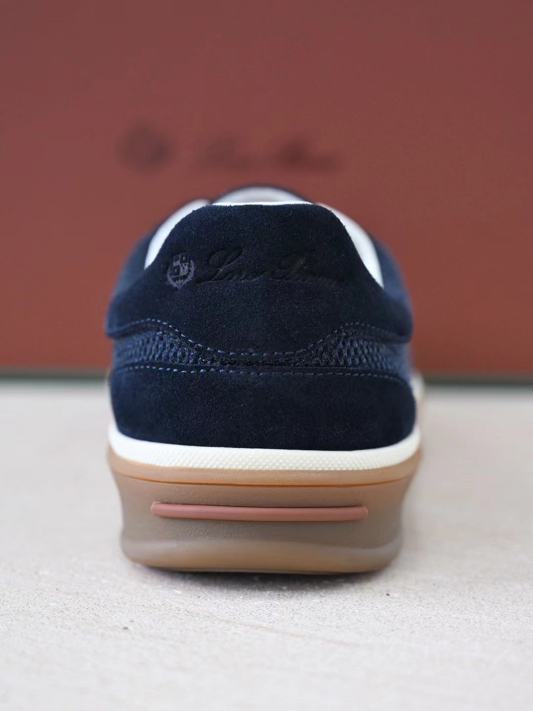 Loro Piana – Luxus Sneaker aus Wildleder & Strick in Dunkelblau