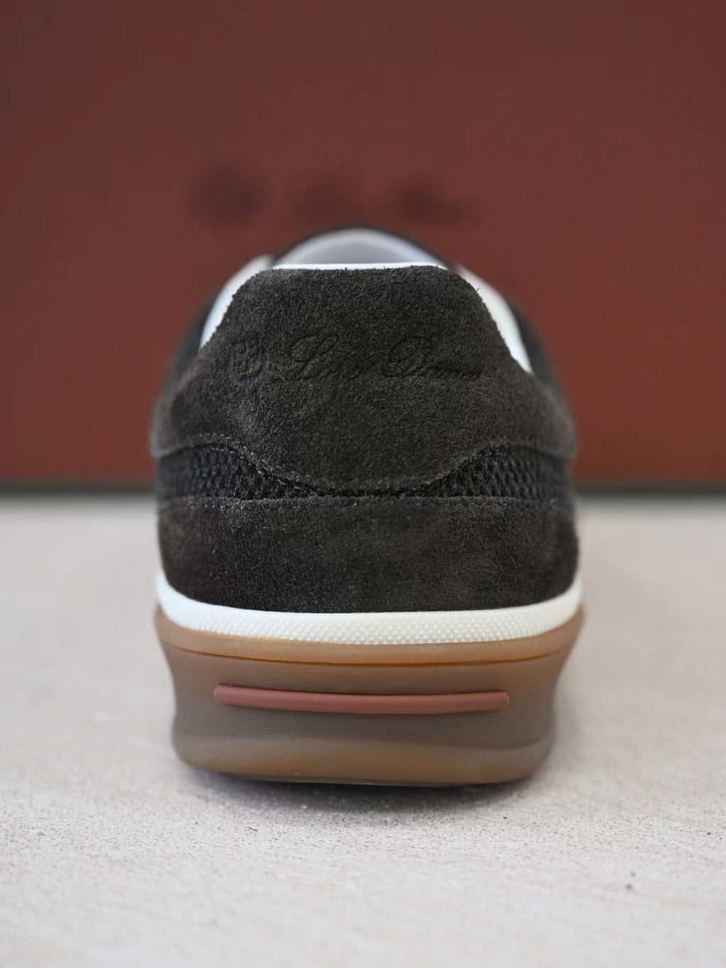 Loro Piana Herren Sneaker in Schwarz – Leichte Freizeitschuhe mit Mesh