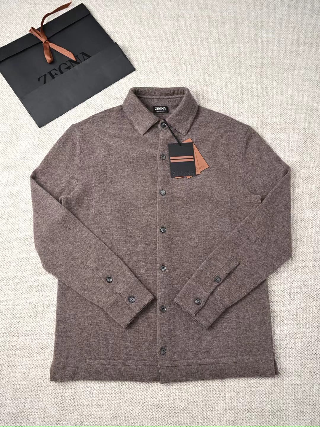 ZEGNA Herrenhemd in Braun-Grau – Klassisches Langarmhemd mit Knopfleiste
