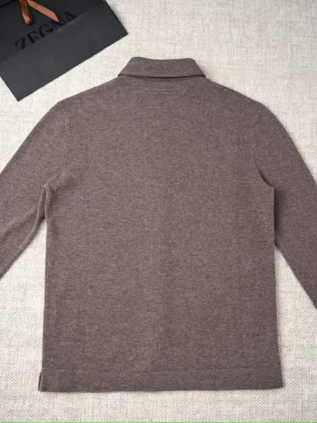ZEGNA Herrenhemd in Braun-Grau – Klassisches Langarmhemd mit Knopfleiste