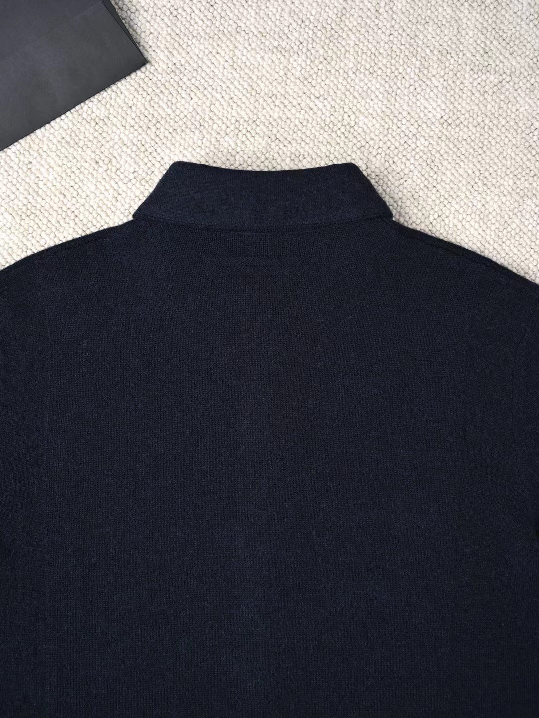 ZEGNA Dunkelblaues Herrenhemd mit Knopfleiste – Klassisches Langarmhemd für Alltag & Freizeit