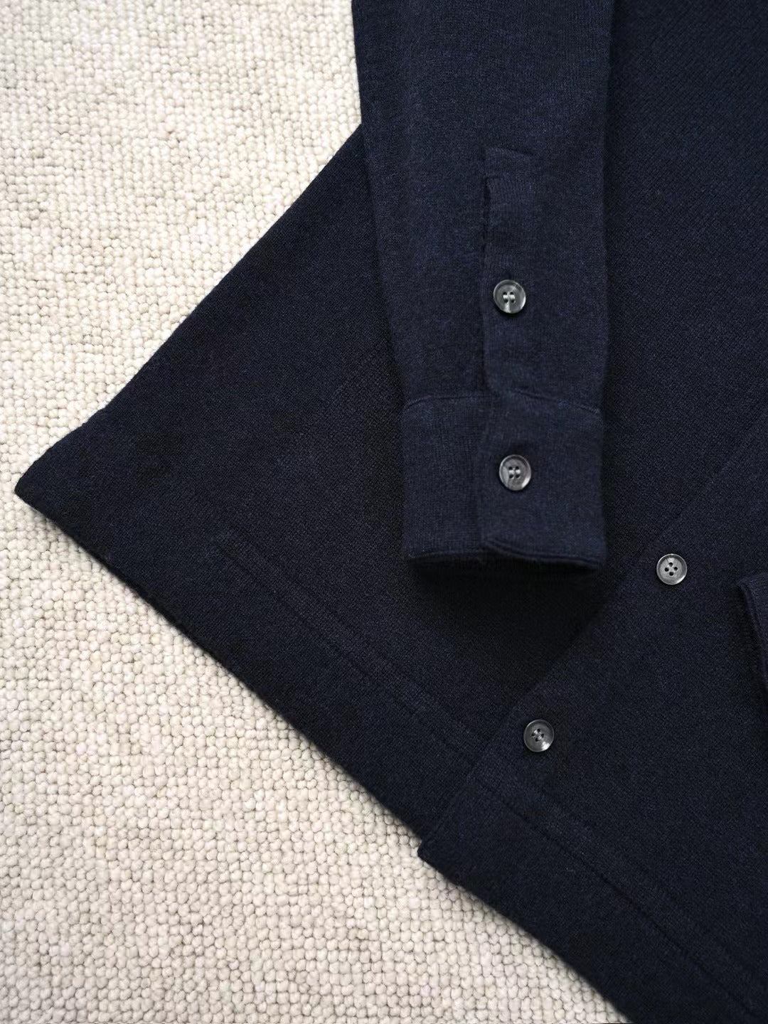 ZEGNA Dunkelblaues Herrenhemd mit Knopfleiste – Klassisches Langarmhemd für Alltag & Freizeit