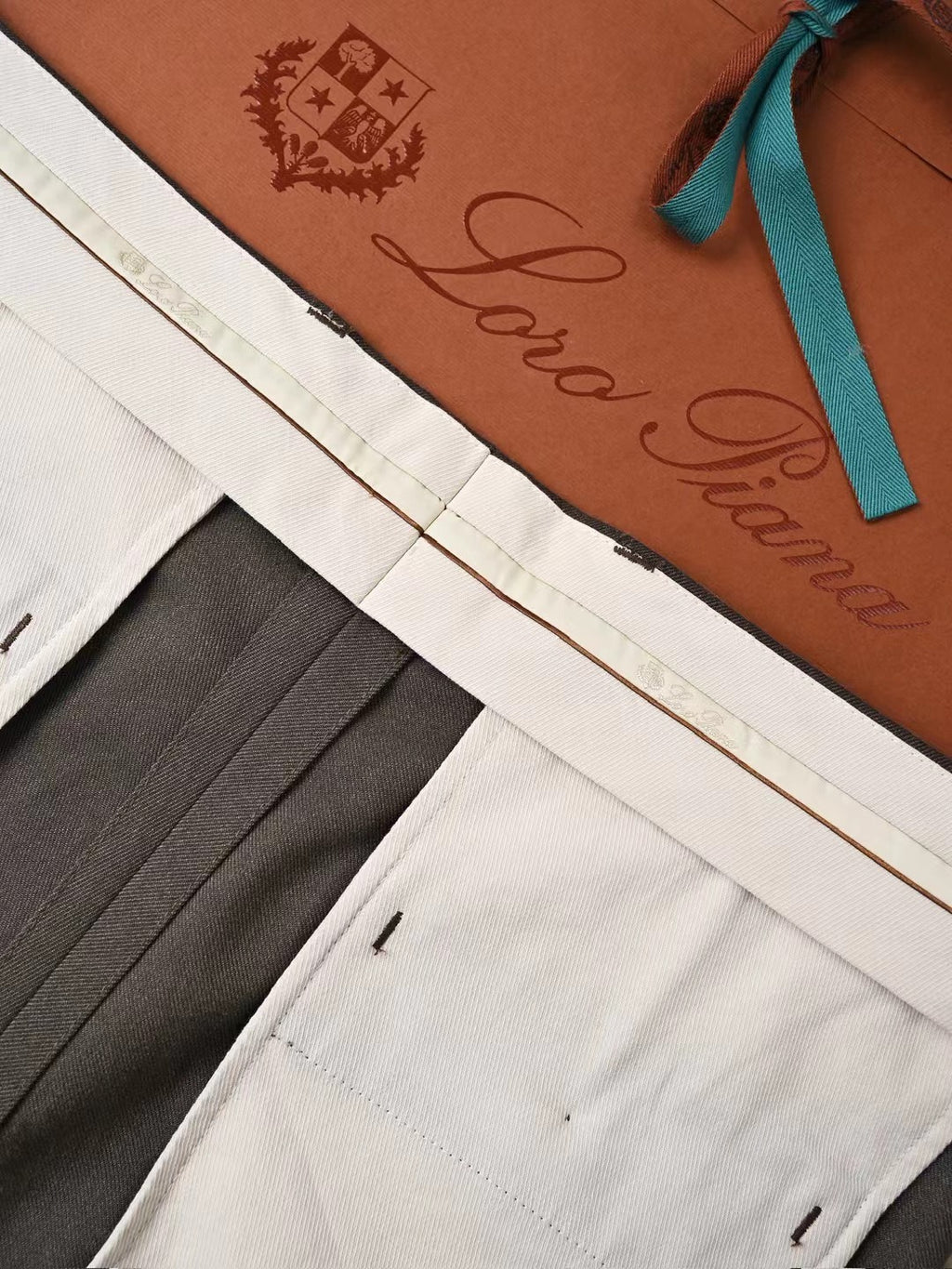 Loro Piana Elegante Herren Hose in Schokobraun