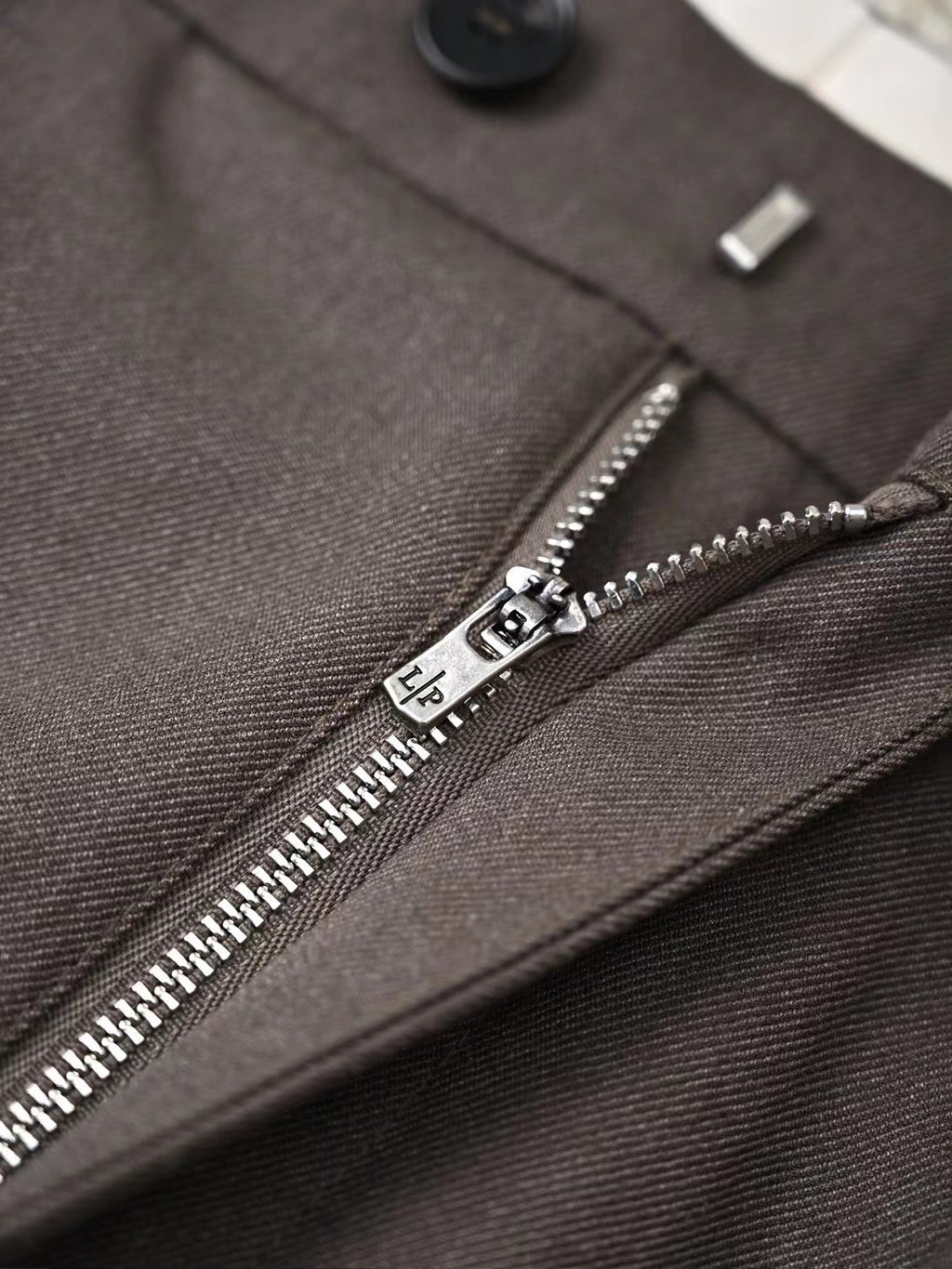 Loro Piana Elegante Herren Hose in Schokobraun