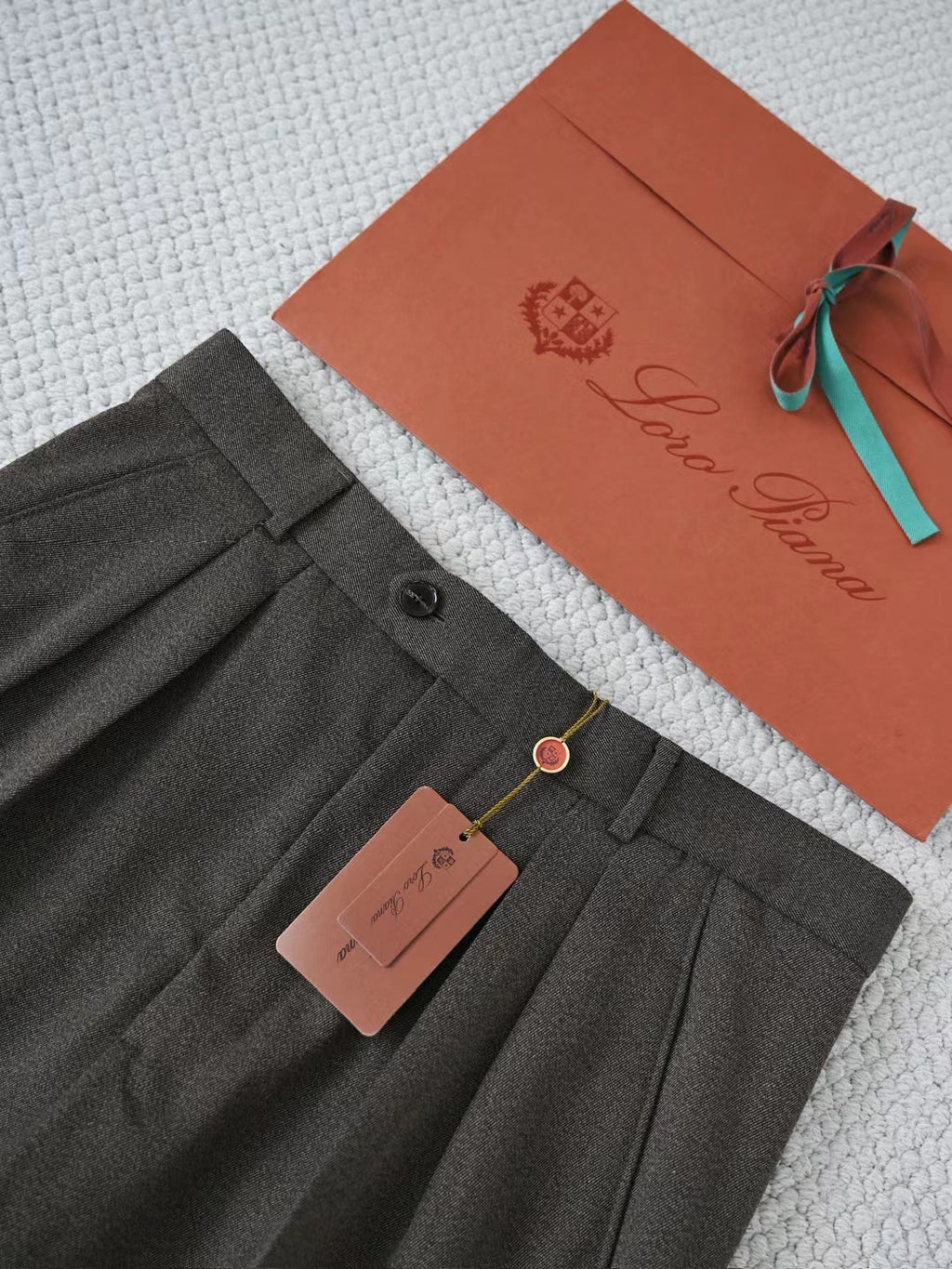 Loro Piana Elegante Herren Hose in Dunkelbraun – Premium-Stretch & edler Woll-Look