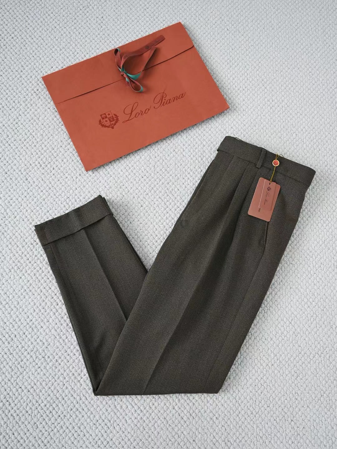 Loro Piana Elegante Herren Hose in Dunkelbraun – Premium-Stretch & edler Woll-Look