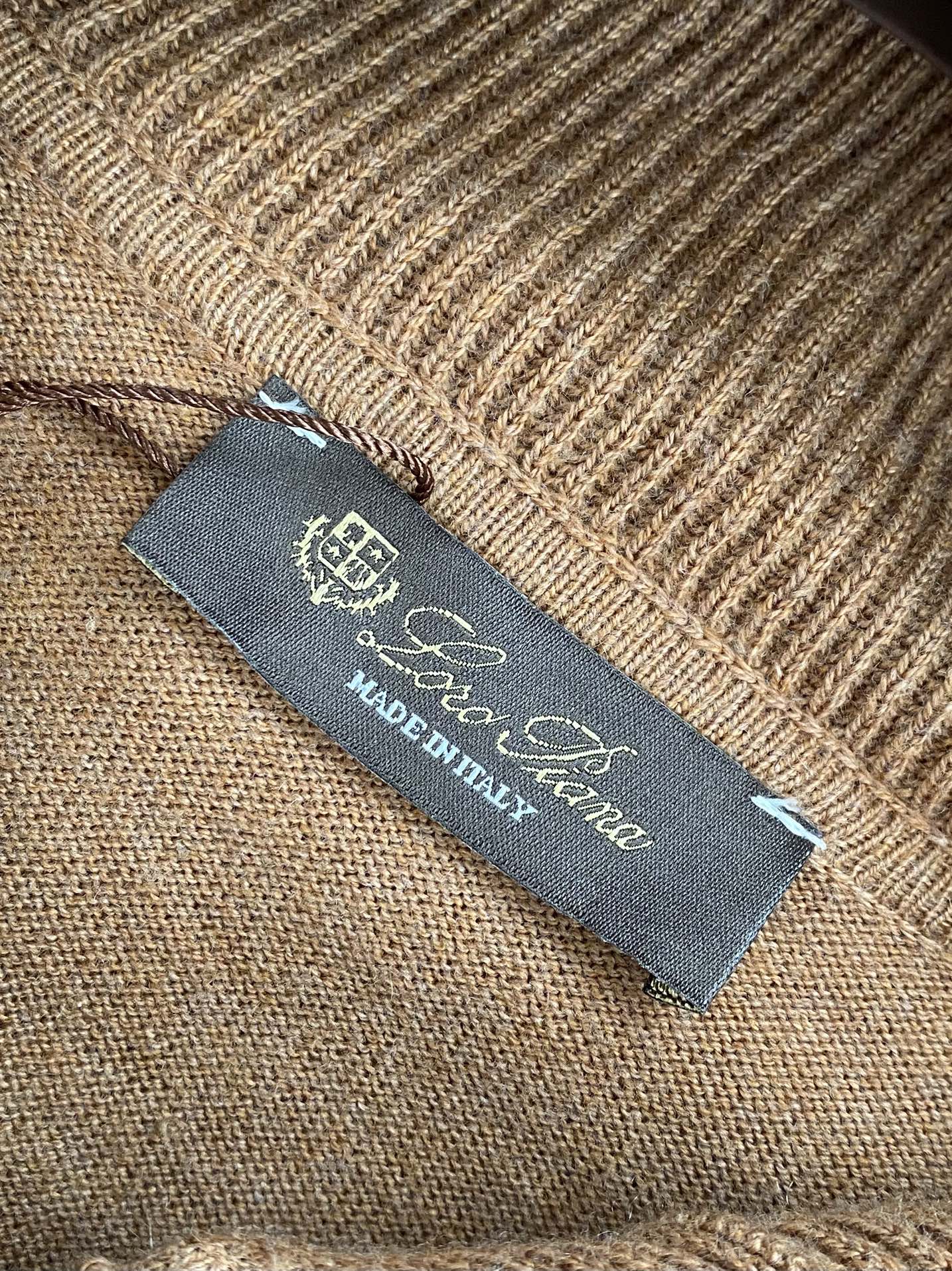 Lora Piana Leinenjacke mit Stehkragen – Leichte Sommerjacke in Beige oder Hellblau