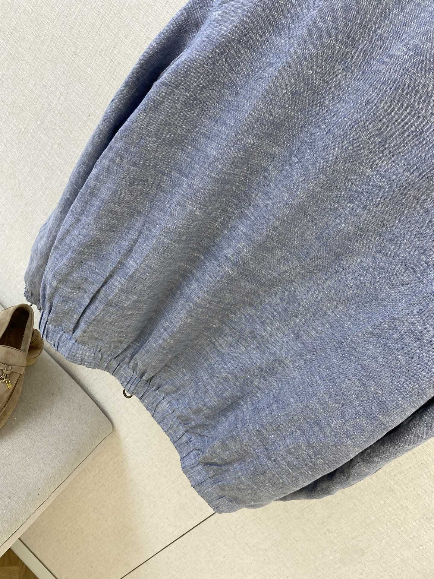 Lora Piana Leinenjacke mit Stehkragen – Leichte Sommerjacke in Beige oder Hellblau