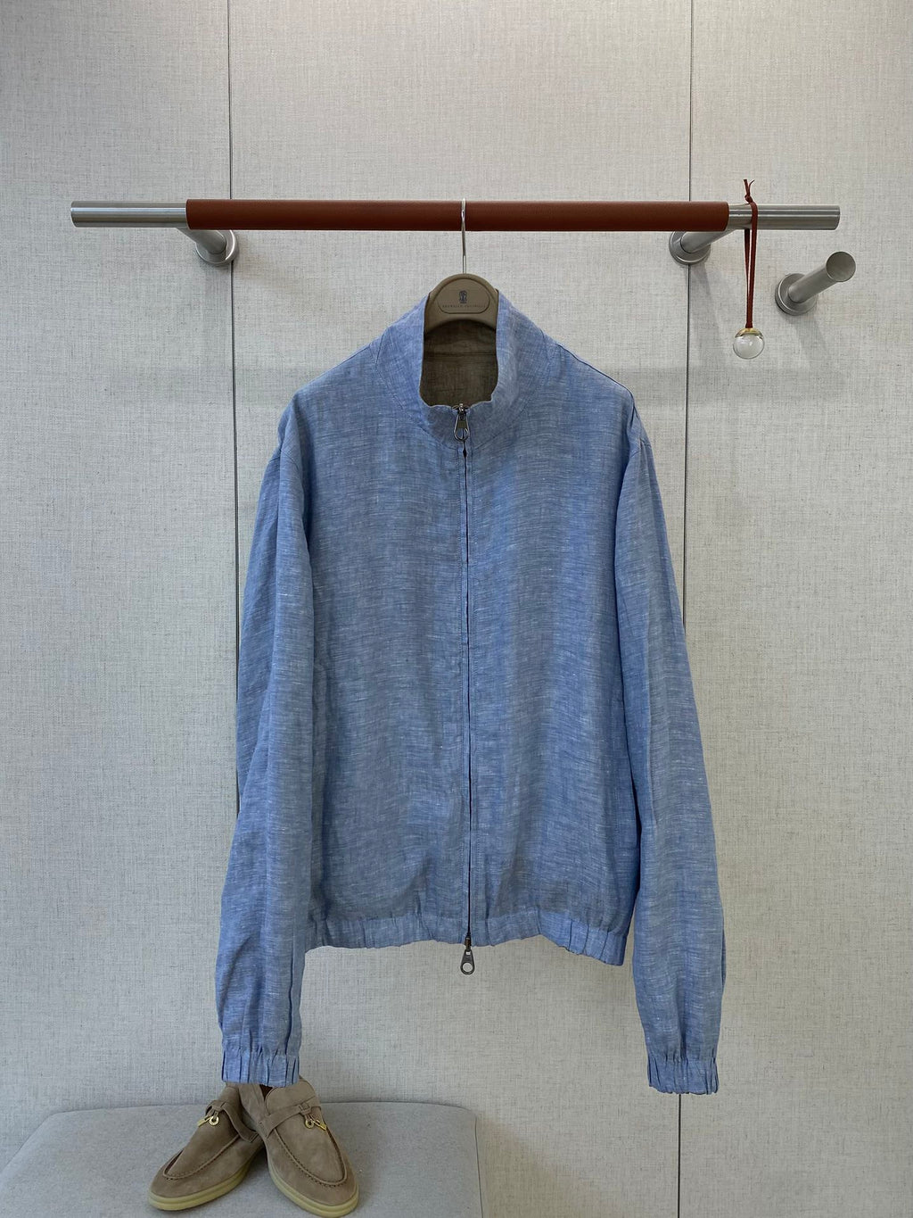 Lora Piana Leinenjacke mit Stehkragen – Leichte Sommerjacke in Beige oder Hellblau