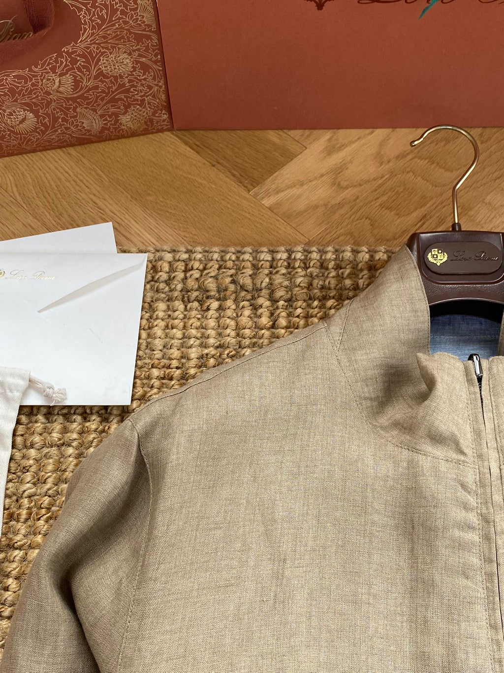 Lora Piana Leinenjacke mit Stehkragen – Leichte Sommerjacke in Beige oder Hellblau