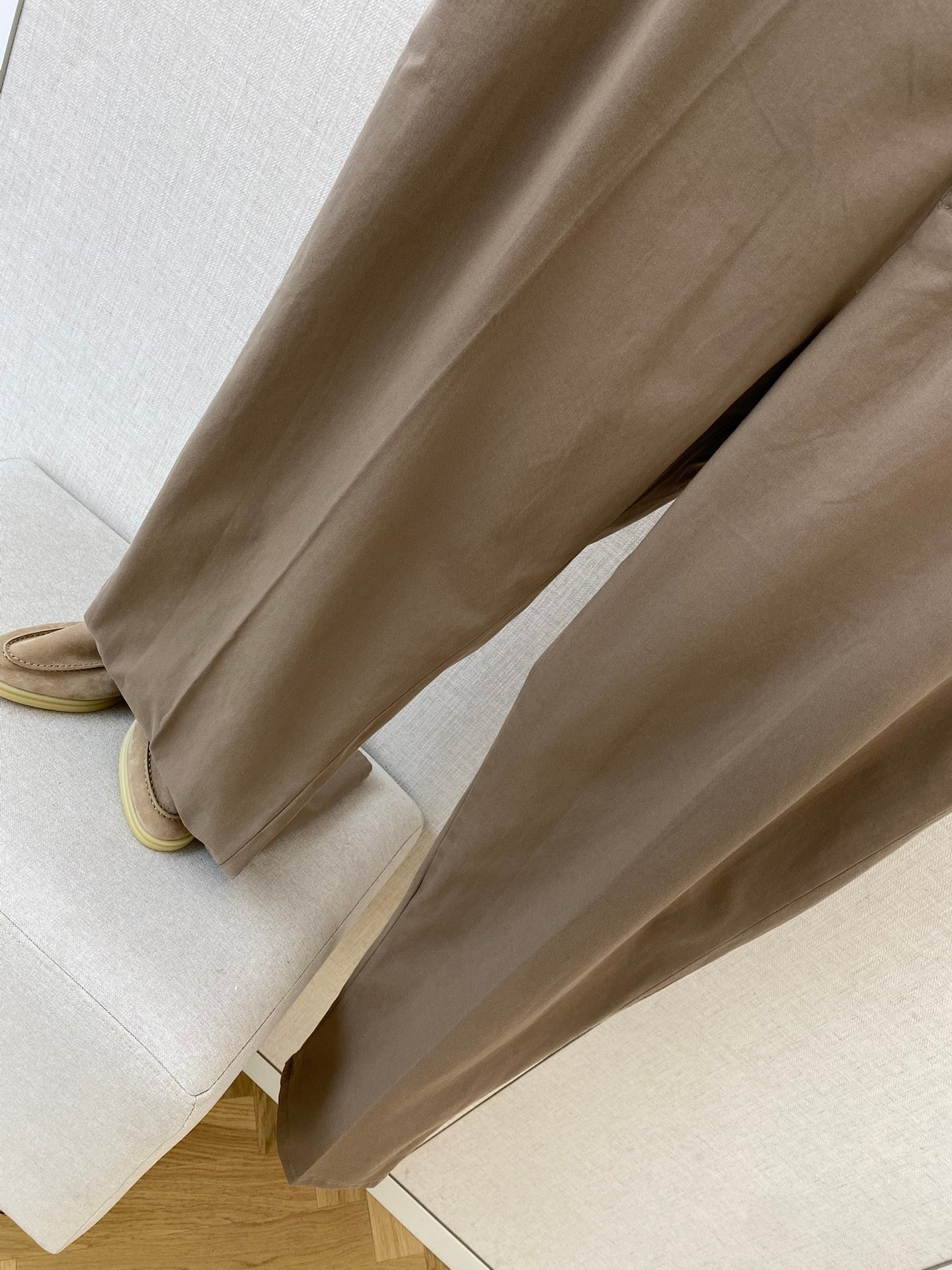 Lora Piana Chinohose in Braun – Klassische, leichte Baumwollhose für Alltag