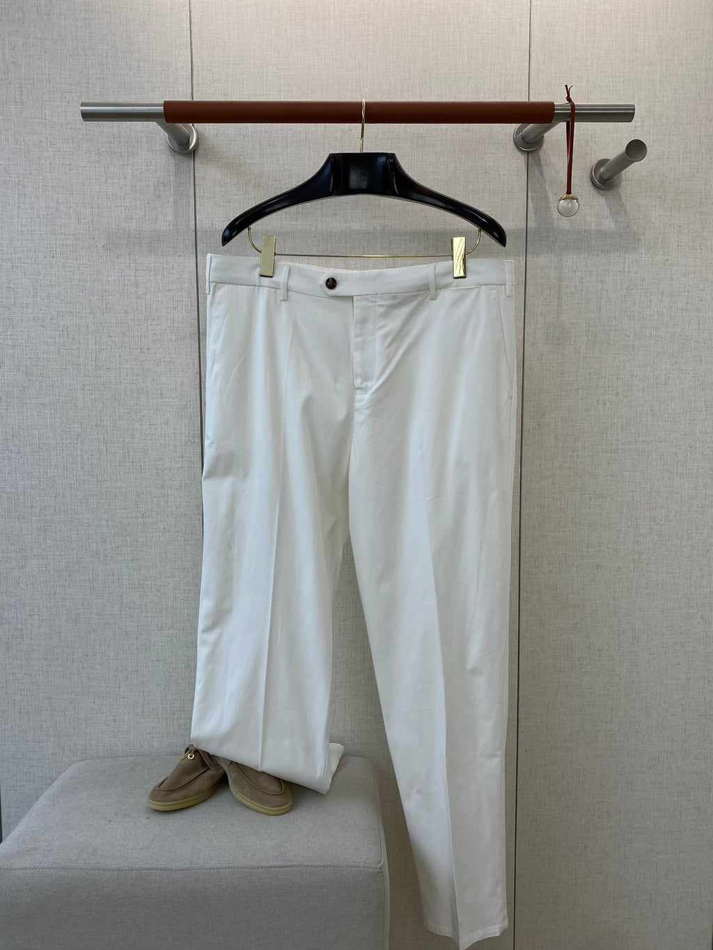 Lora Piana Chinohose in Weiß – Elegante, leichte Baumwollhose für Sommer