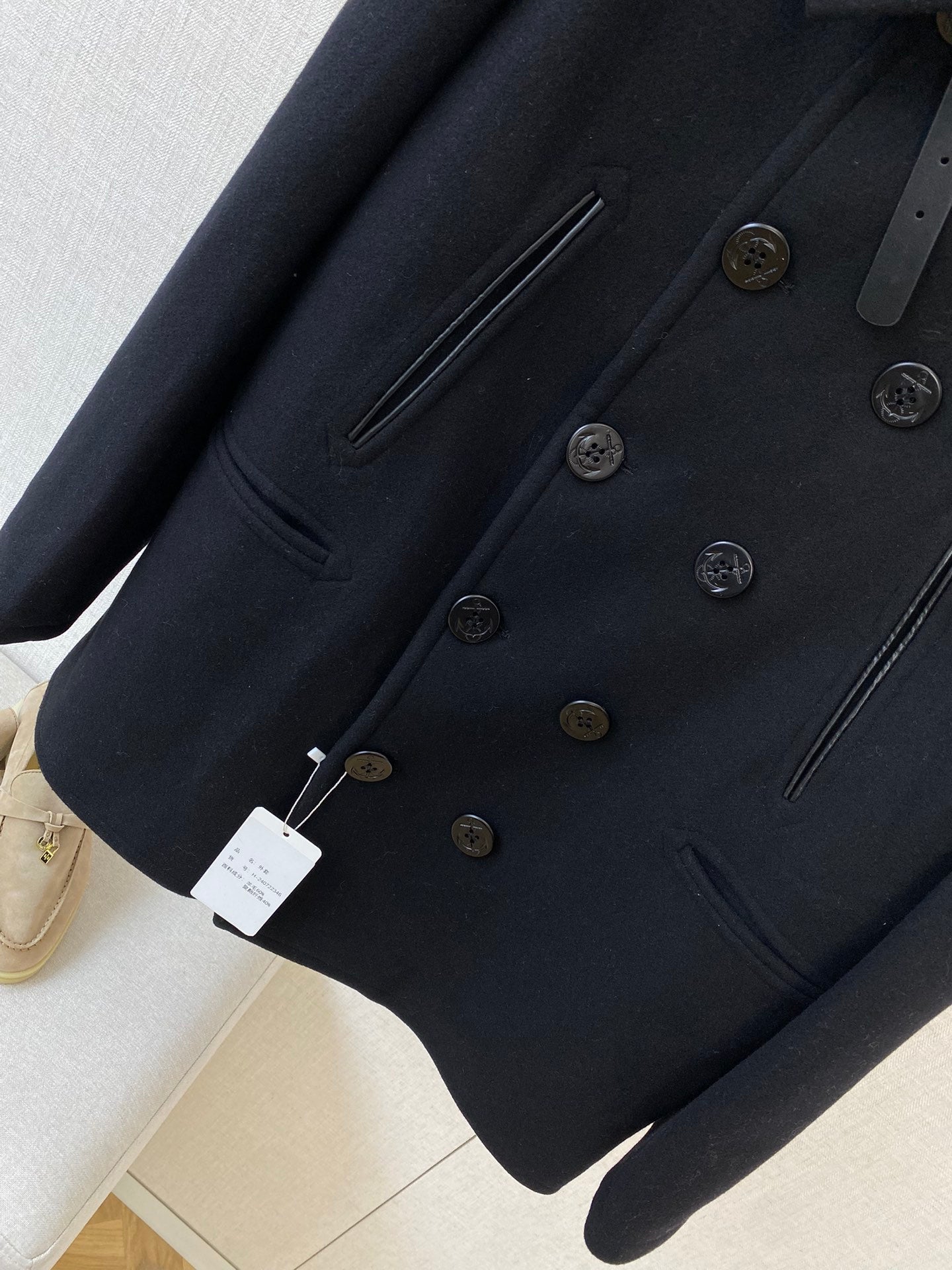 Loro Piana Schwarzer Herren Mantel mit zweireihiger Knopfleiste und Schlitztaschen