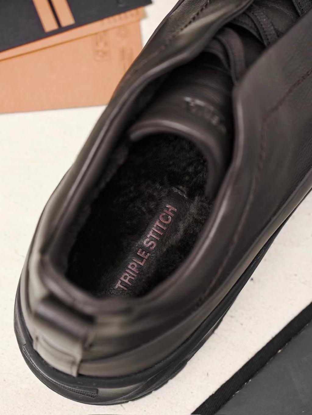 ZEGNA Hybrid-Sneaker in Dunkelbraun – Glattleder-Optik & robuste Trail-Sohle