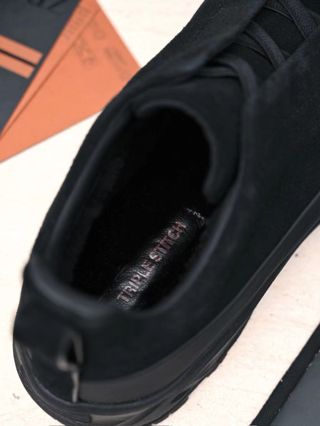 ZEGNA Hybrid-Sneaker in Schwarz – Veloursleder-Optik & robuste Outdoor-Sohle