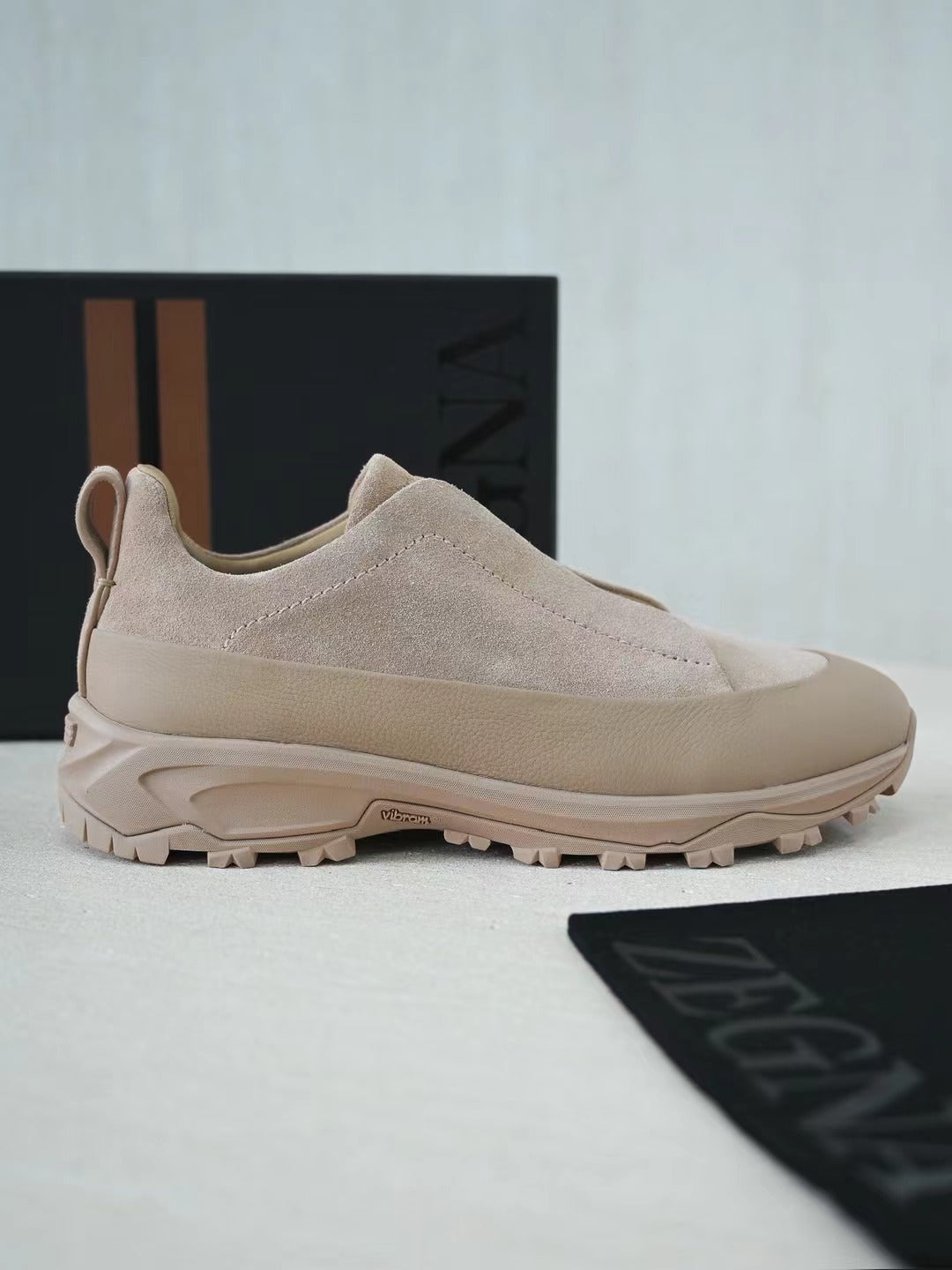 ZEGNA Hybrid-Sneaker in Beige – Robust & Premium Veloursleder-Optik