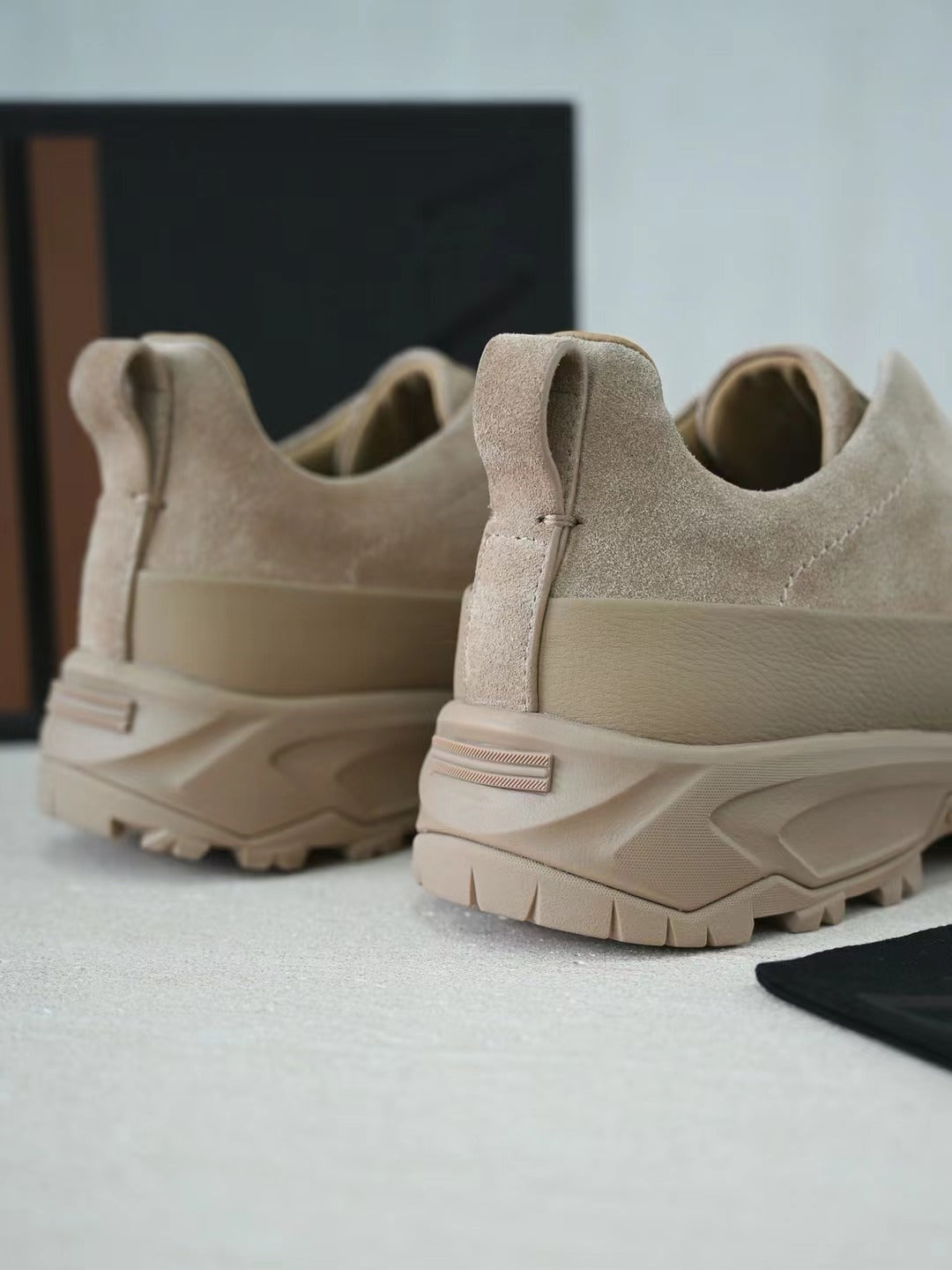 ZEGNA Hybrid-Sneaker in Beige – Robust & Premium Veloursleder-Optik