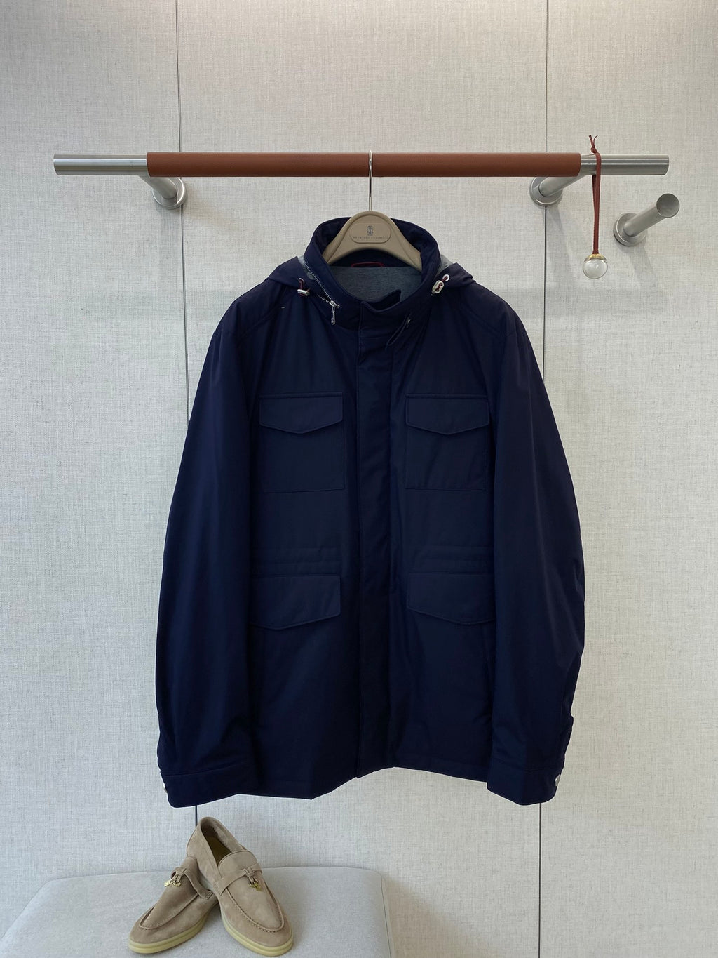 Brunello Cucinelli Herrenjacke mit Kapuze – Navyblaues Luxusdesign für Herbst & Winter
