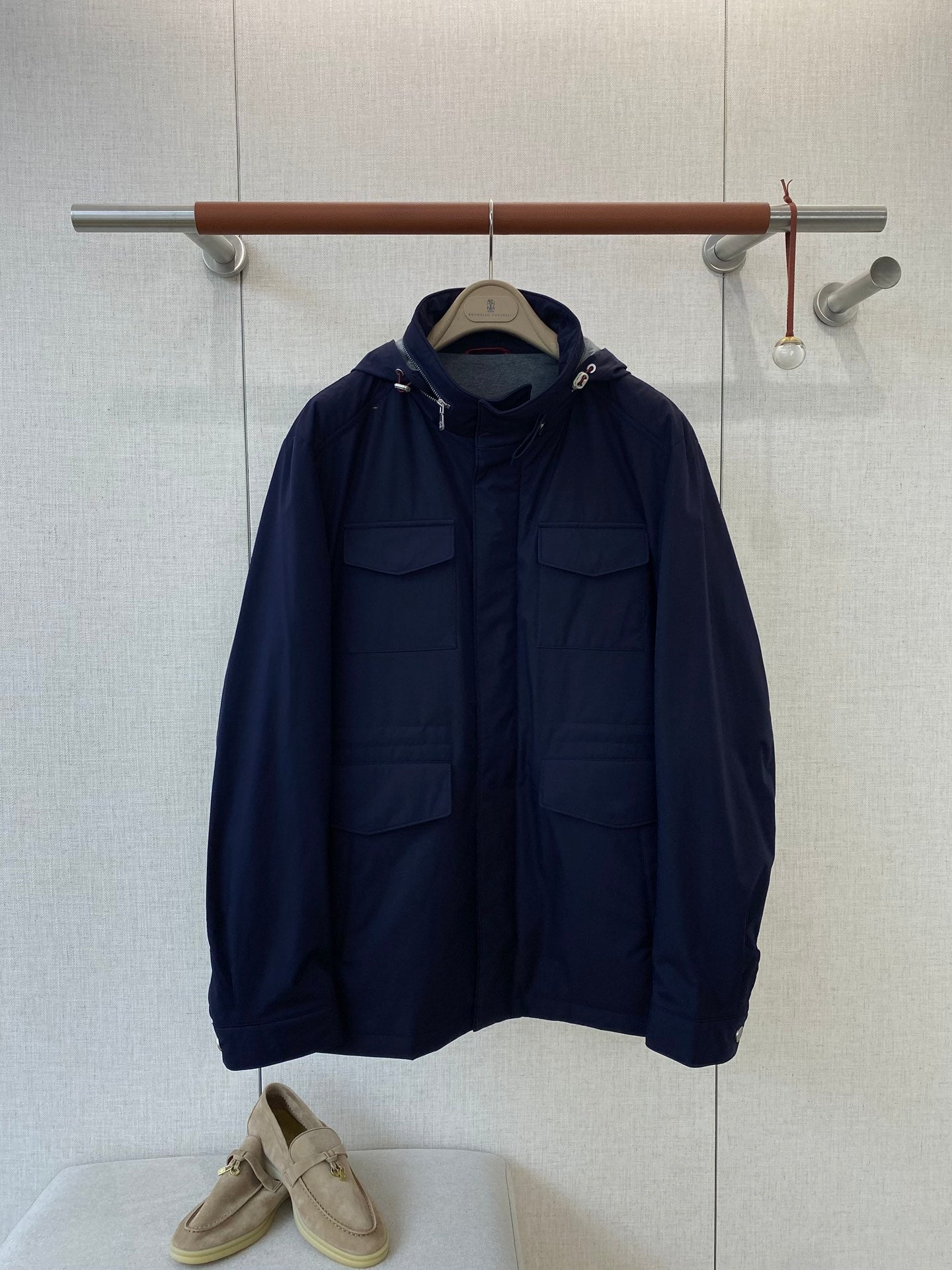 Brunello Cucinelli Herrenjacke mit Kapuze – Navyblaues Luxusdesign für Herbst & Winter