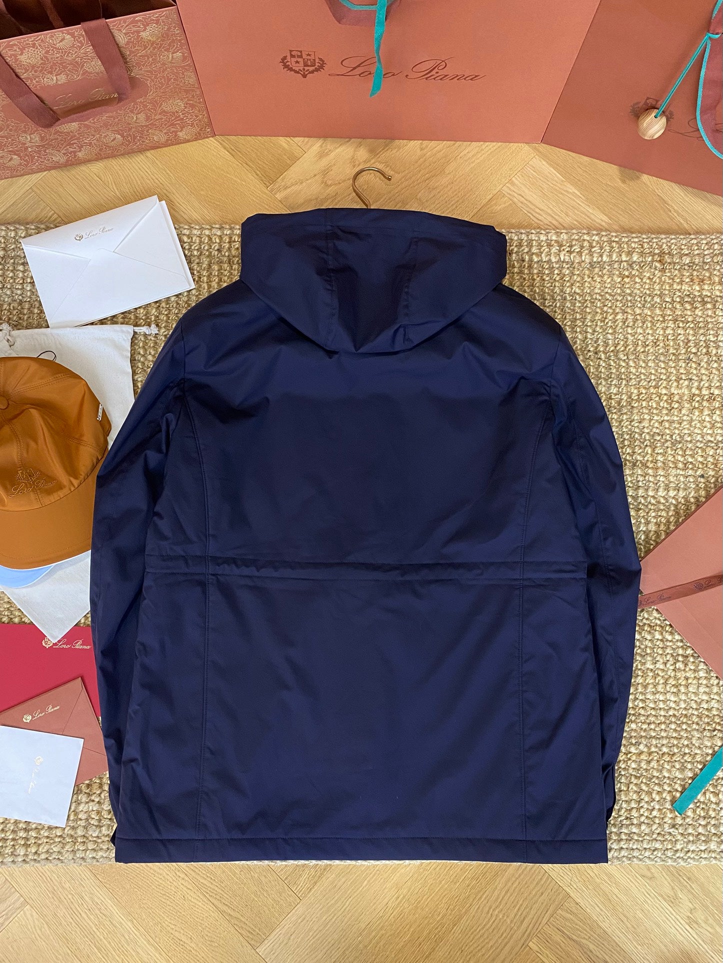 Brunello Cucinelli Herrenjacke mit Kapuze – Navyblaues Luxusdesign für Herbst & Winter