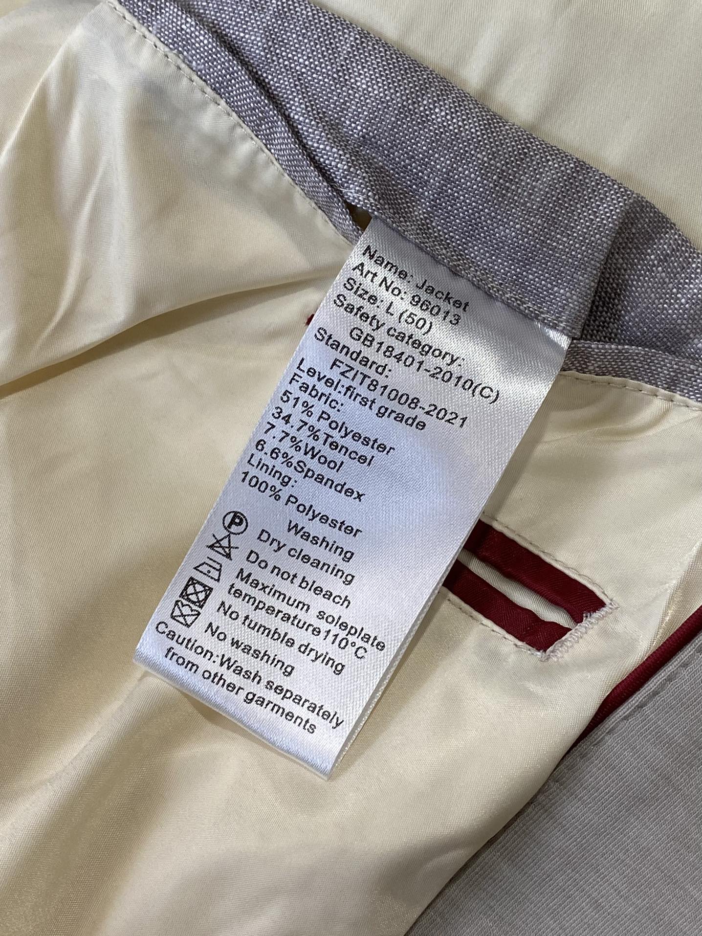 Brunello Cucinelli Kapuzenjacke in Hellgrau mit Kontrastpaspeln und Zwei-Wege-Reißverschluss)