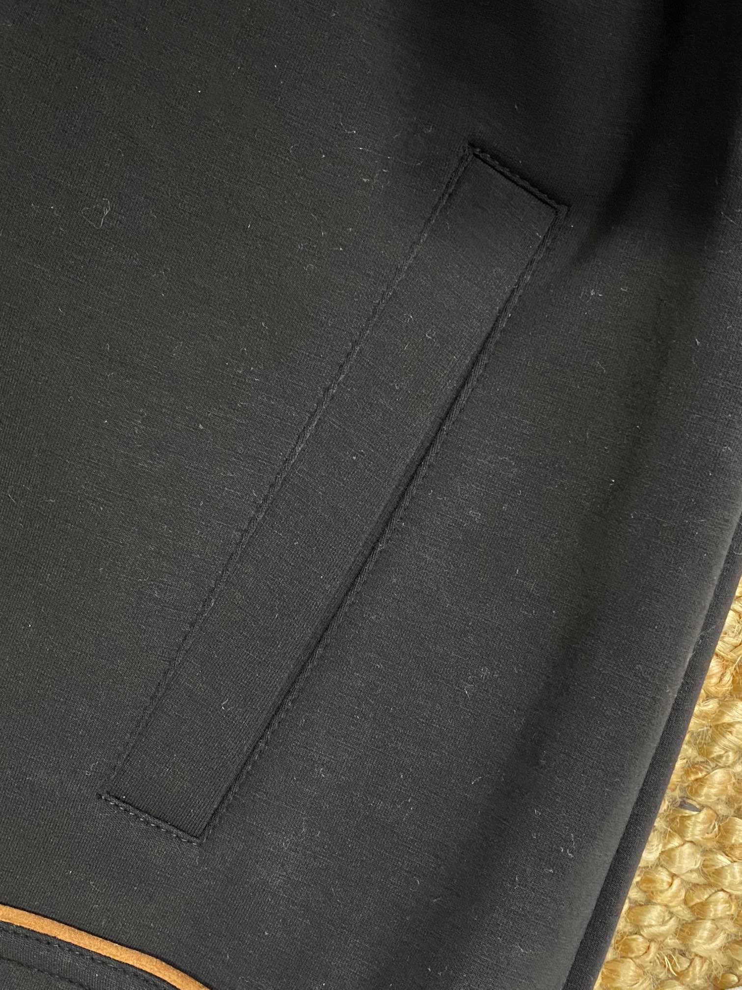 Brunello Cucinelli Kapuzenweste In Dunkelblau Mit Zwei-Wege-Reißverschluss und Kontrastpaspeln