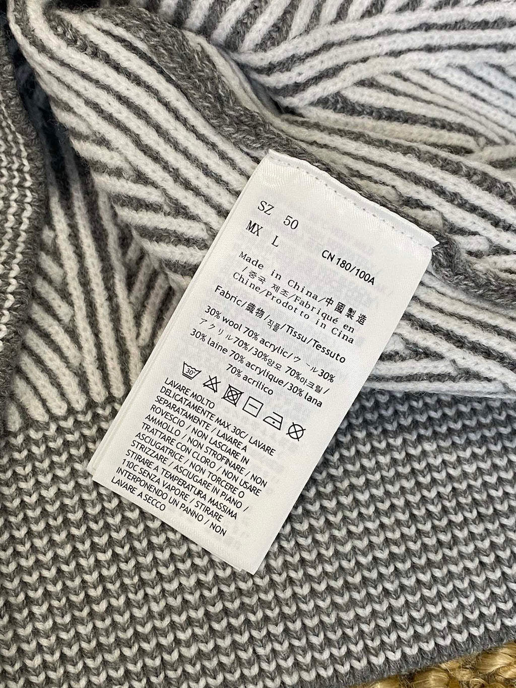 Brunello Cucinelli Strickjacke in Hellgrau mit Stehkragen und Zwei-Wege-Reißverschluss