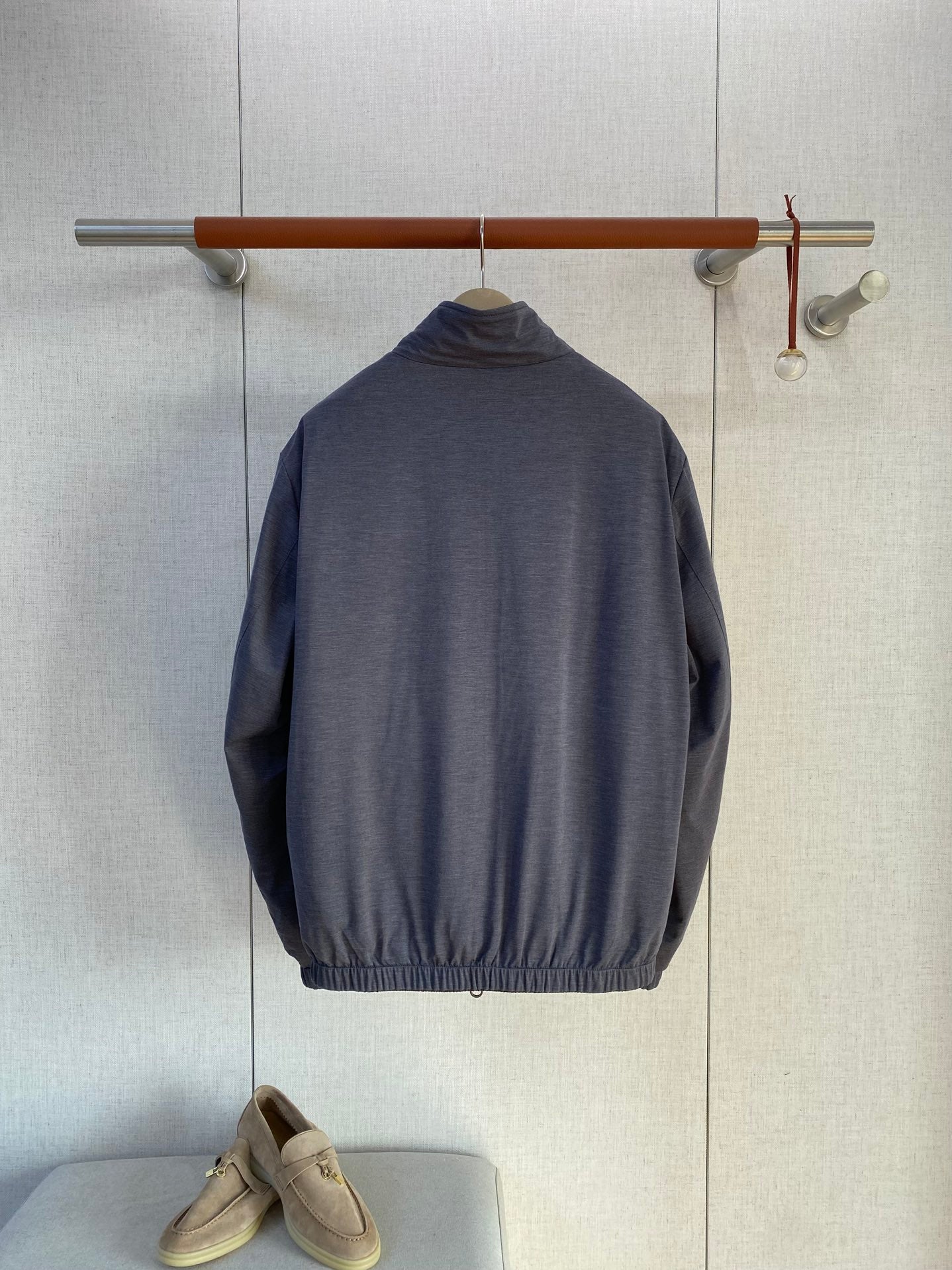 Brunello Cucinelli Herren Leichtjacke in Grau – Elegante Übergangsjacke