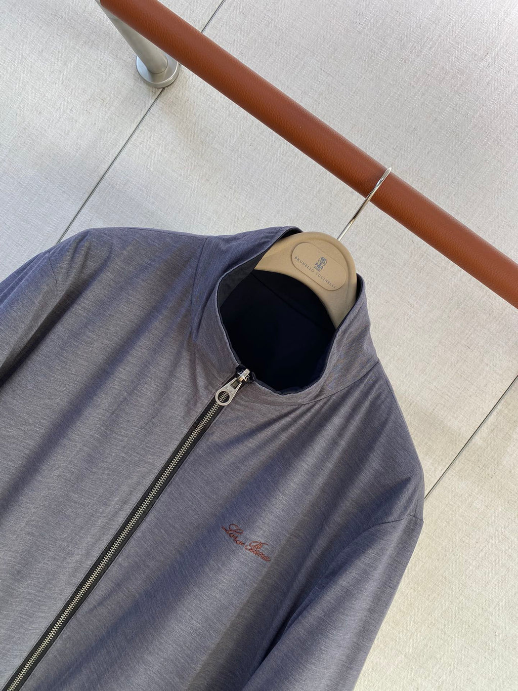 Loro Piana Herren Jacke in Dunkelgrau mit Doppelreissverschluss und Stehkragen