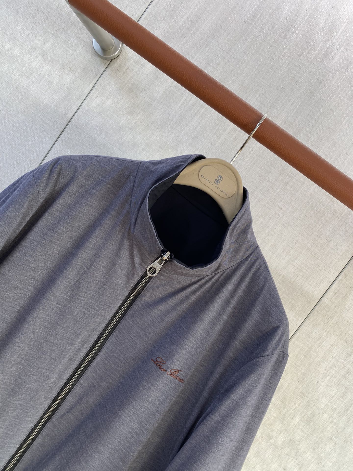 Loro Piana Herren Jacke in Dunkelgrau mit Doppelreissverschluss und Stehkragen