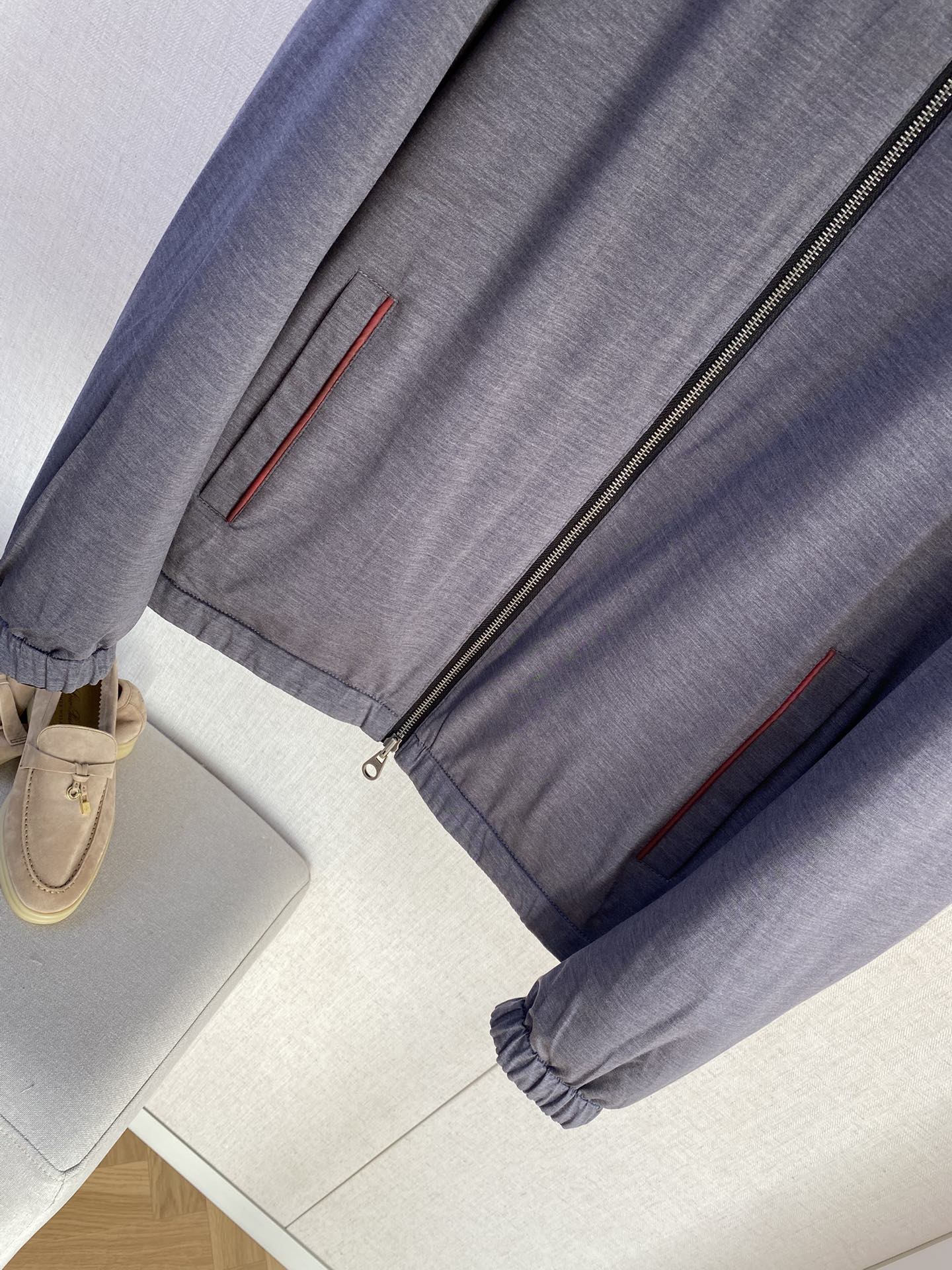 Loro Piana Herren Jacke in Dunkelgrau mit Doppelreissverschluss und Stehkragen